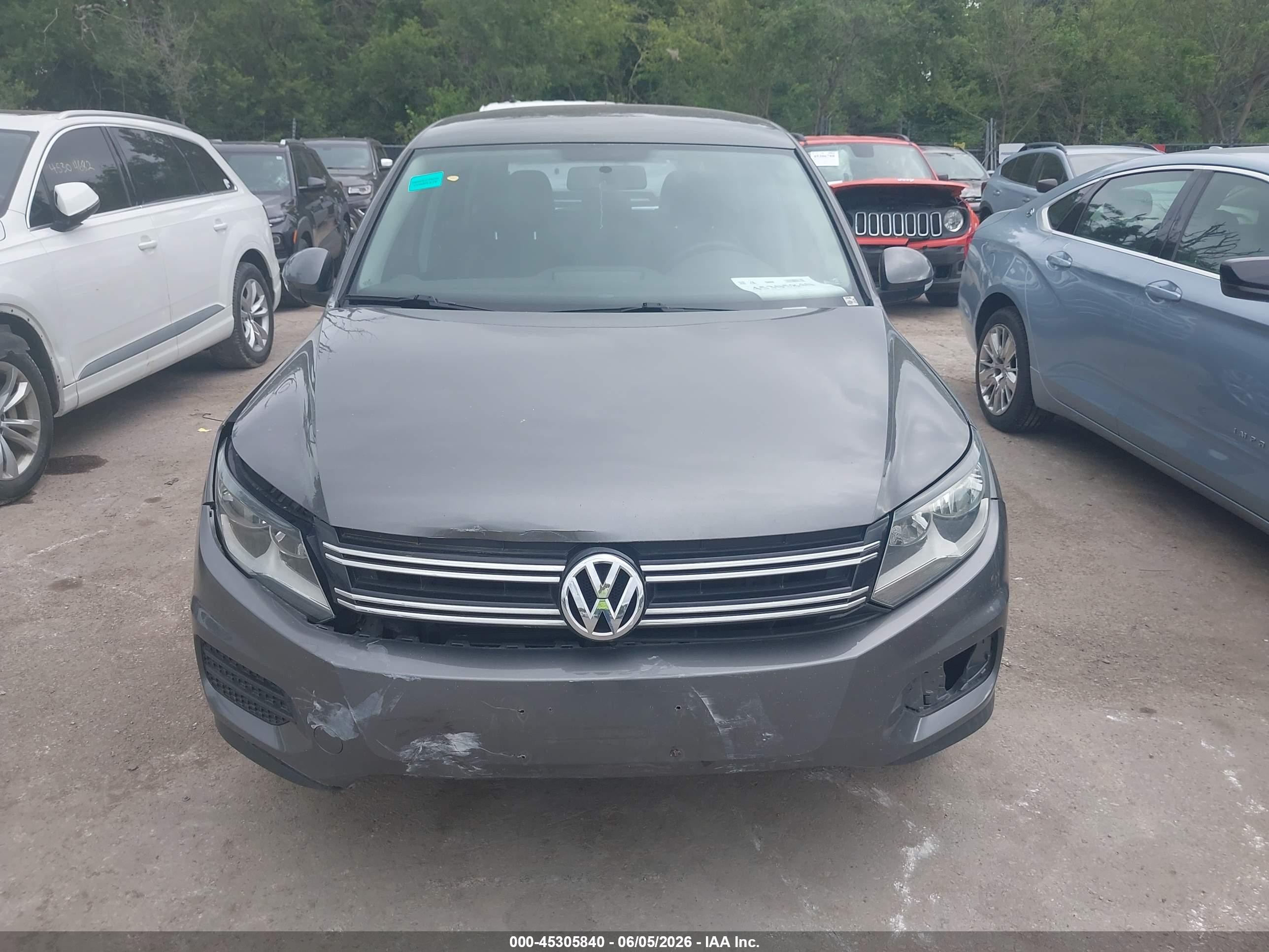 2012 Volkswagen Tiguan S Gray vin: WVGAV7AX0CW006372