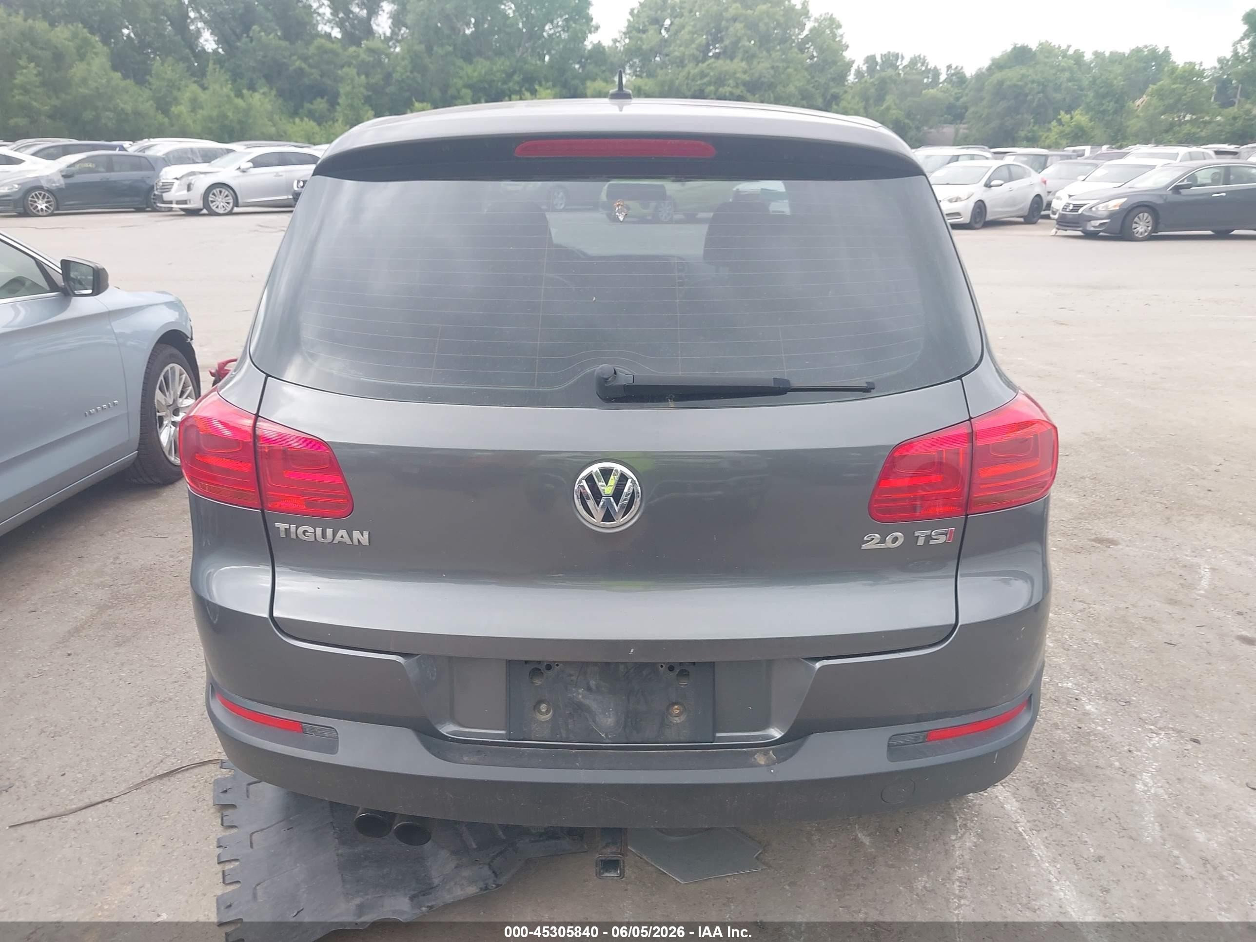 2012 Volkswagen Tiguan S Gray vin: WVGAV7AX0CW006372