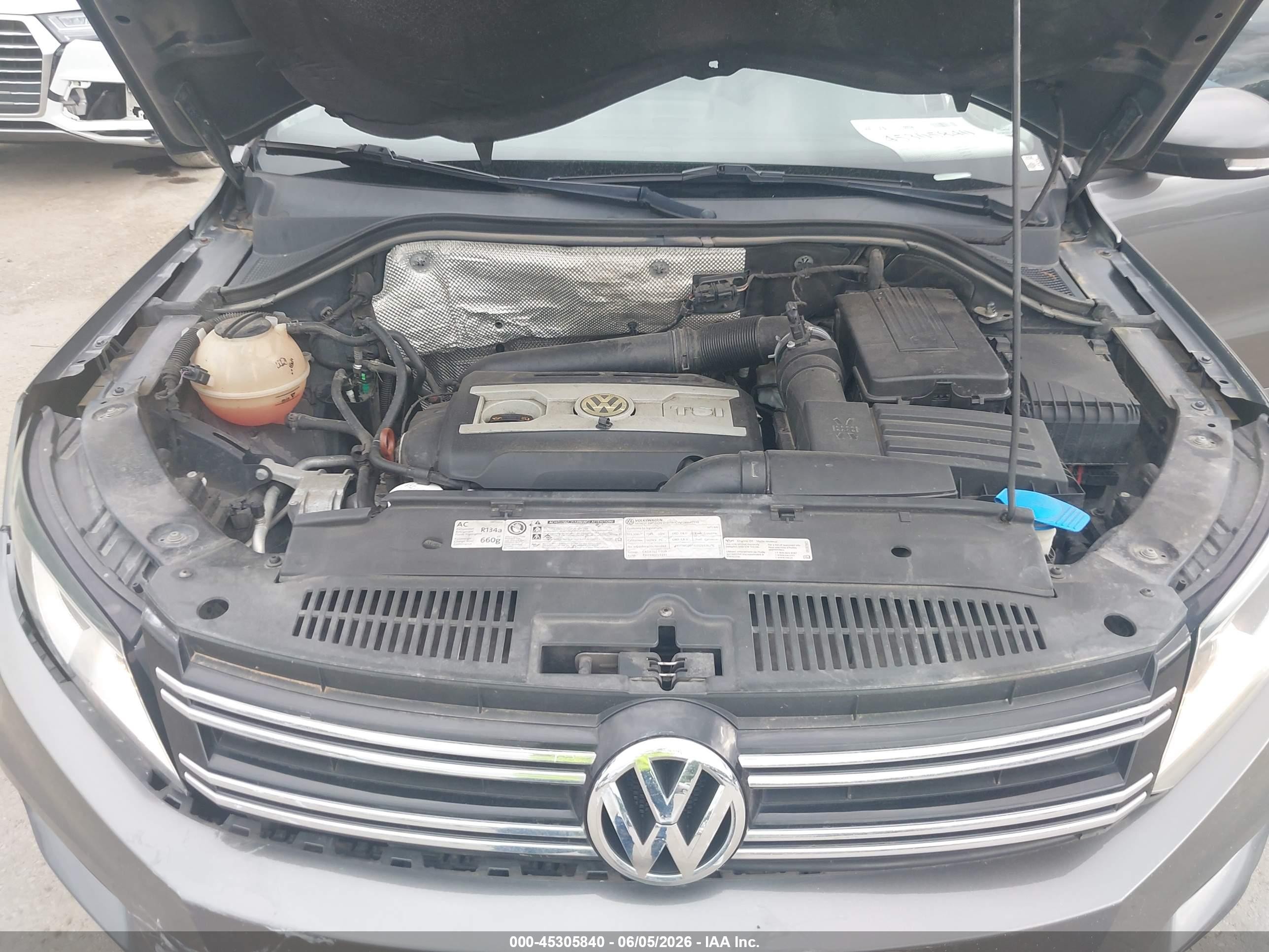 2012 Volkswagen Tiguan S Gray vin: WVGAV7AX0CW006372