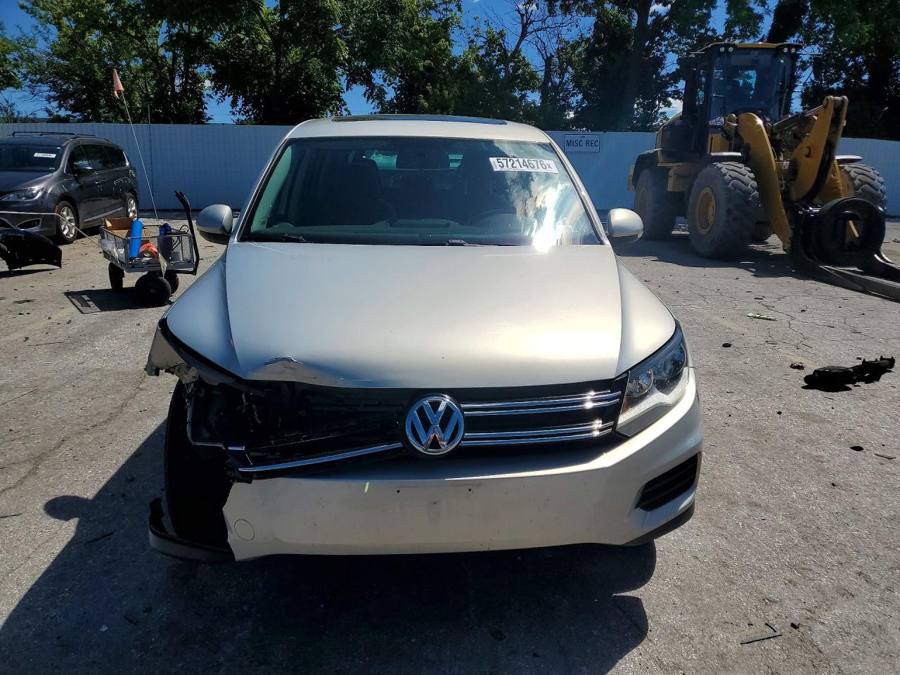 2012 Volkswagen Tiguan S Silver vin: WVGAV7AX0CW532355