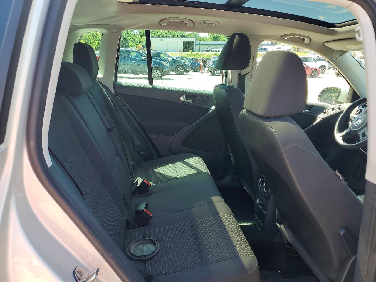 2012 Volkswagen Tiguan S Silver vin: WVGAV7AX0CW532355