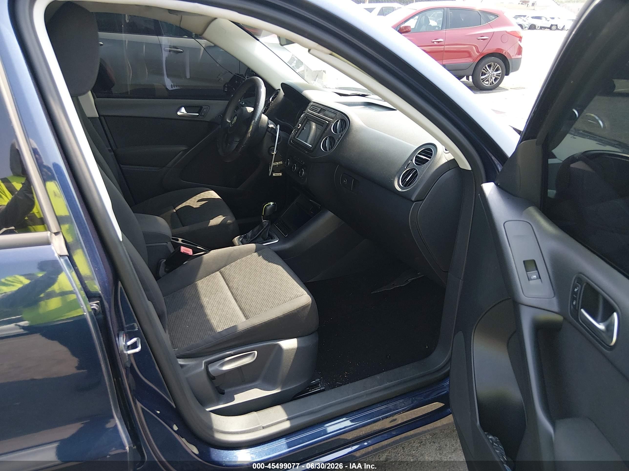 2012 Volkswagen Tiguan S Dark Blue vin: WVGAV7AX0CW546532