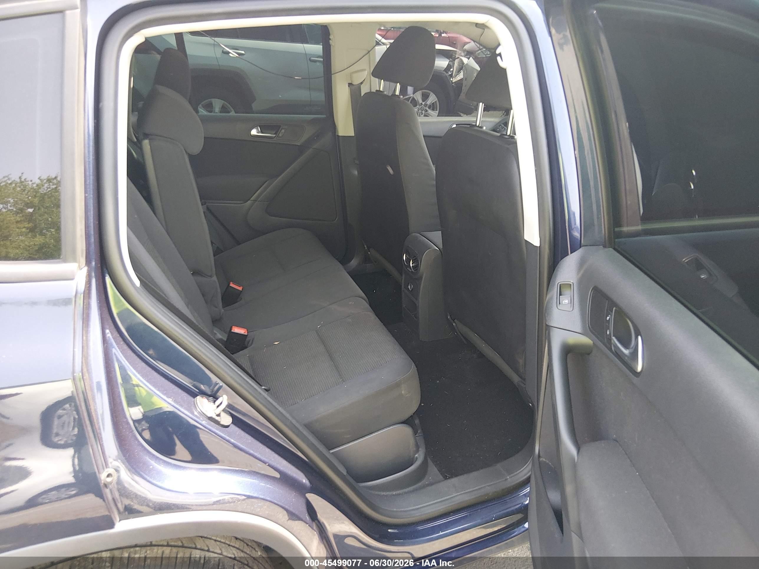 2012 Volkswagen Tiguan S Dark Blue vin: WVGAV7AX0CW546532
