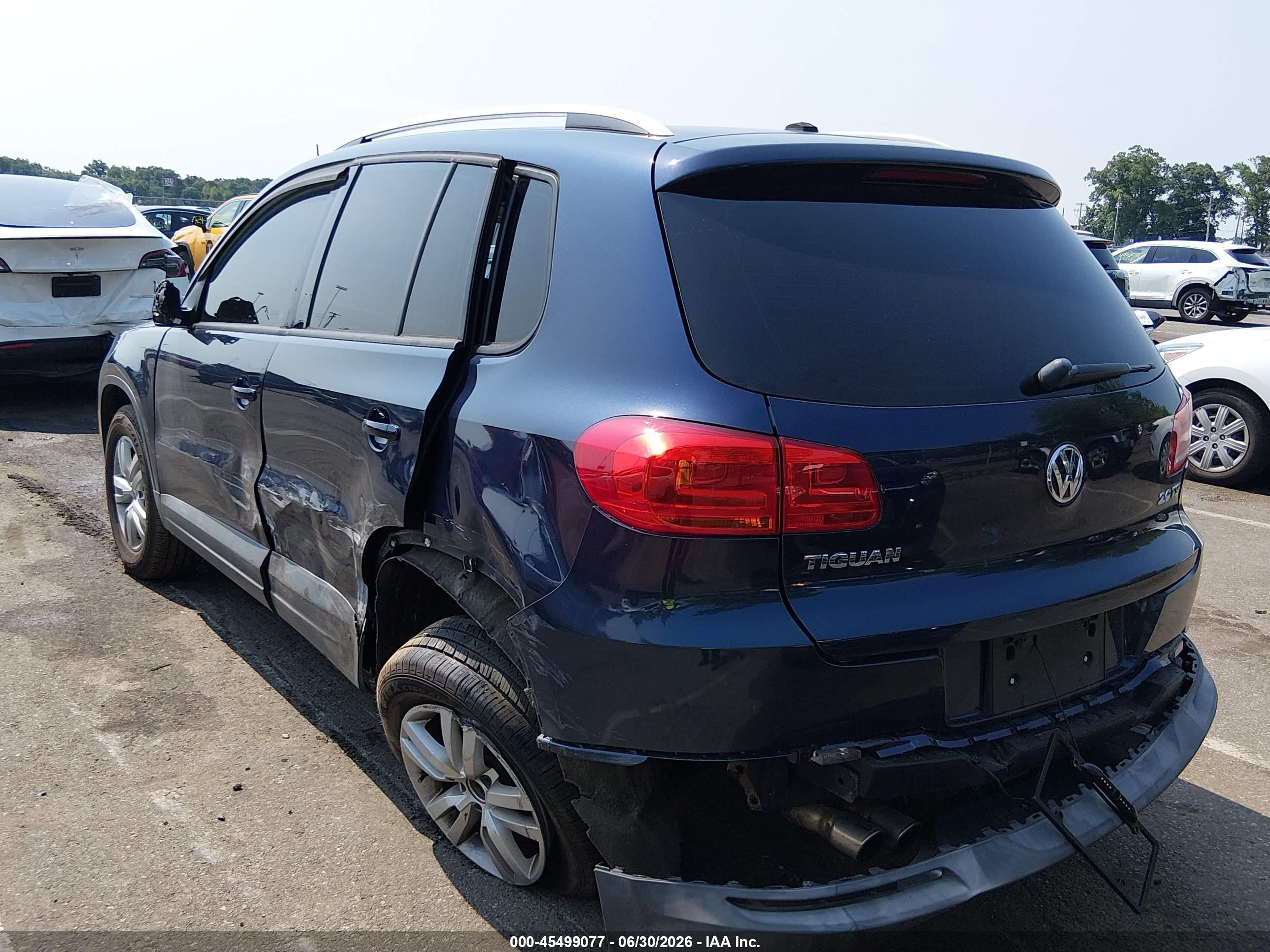 2012 Volkswagen Tiguan S Dark Blue vin: WVGAV7AX0CW546532