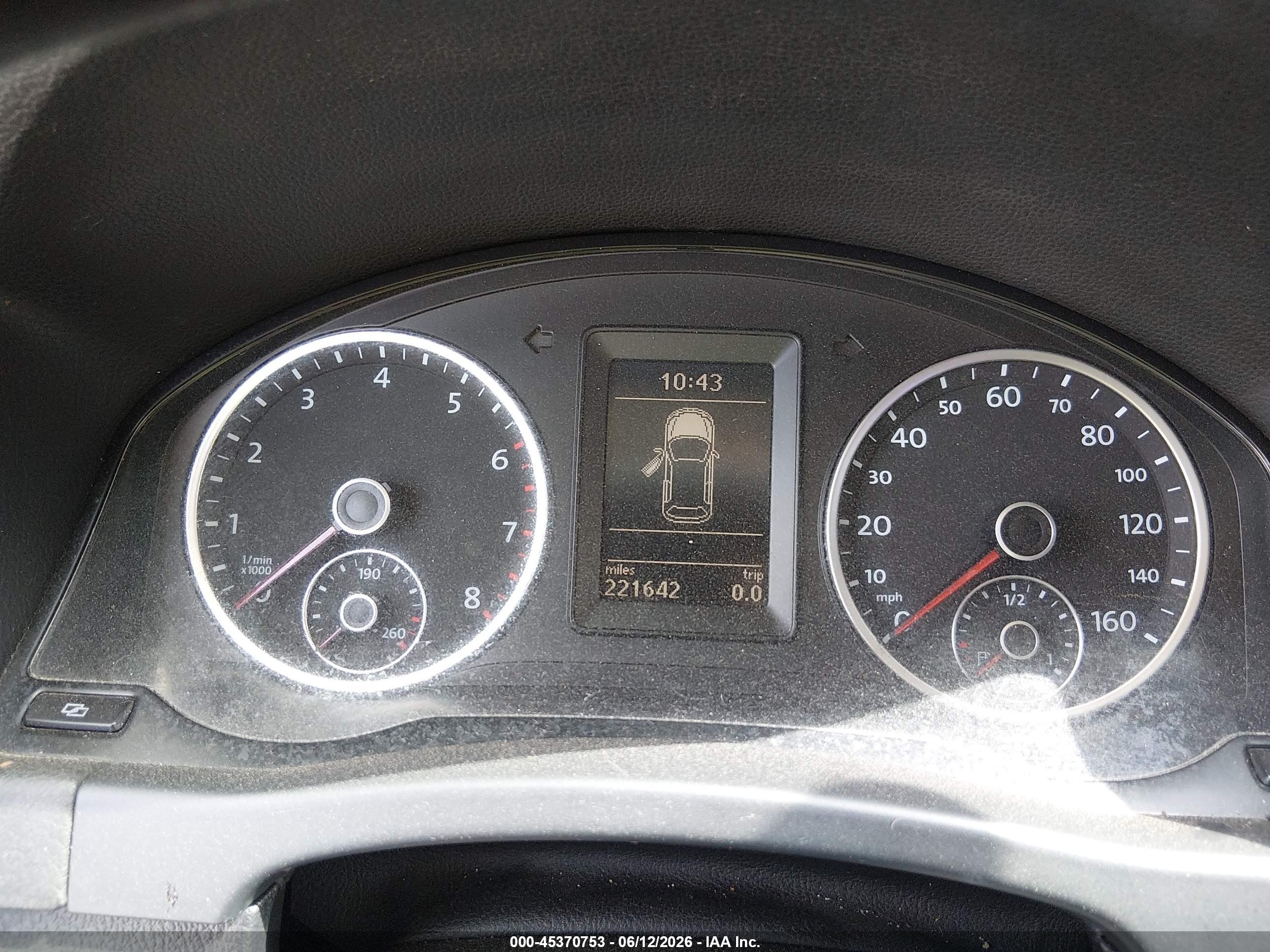 2012 Volkswagen Tiguan S White vin: WVGAV7AX0CW561211