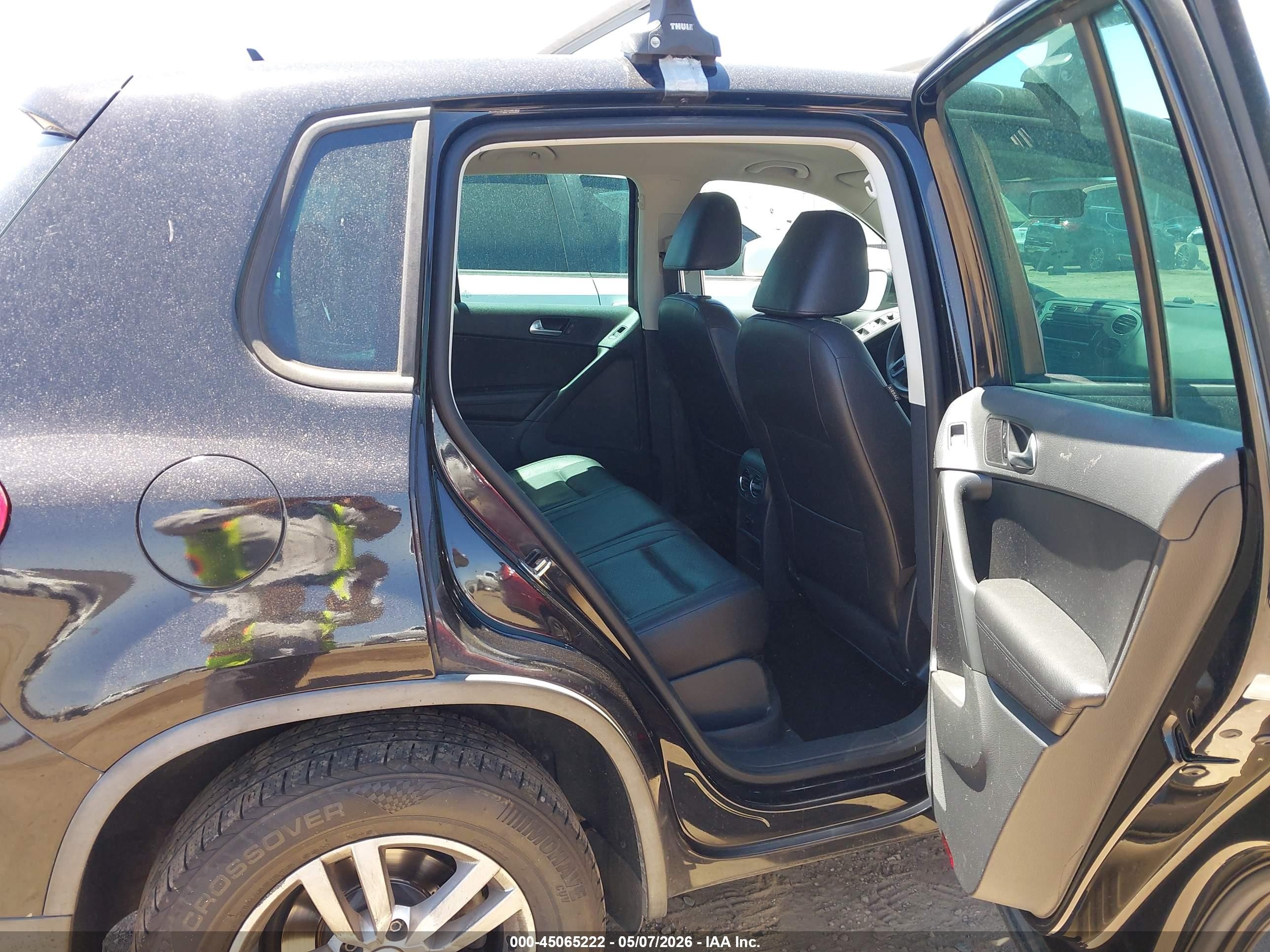2012 Volkswagen Tiguan Le Gray vin: WVGAV7AX0CW576470