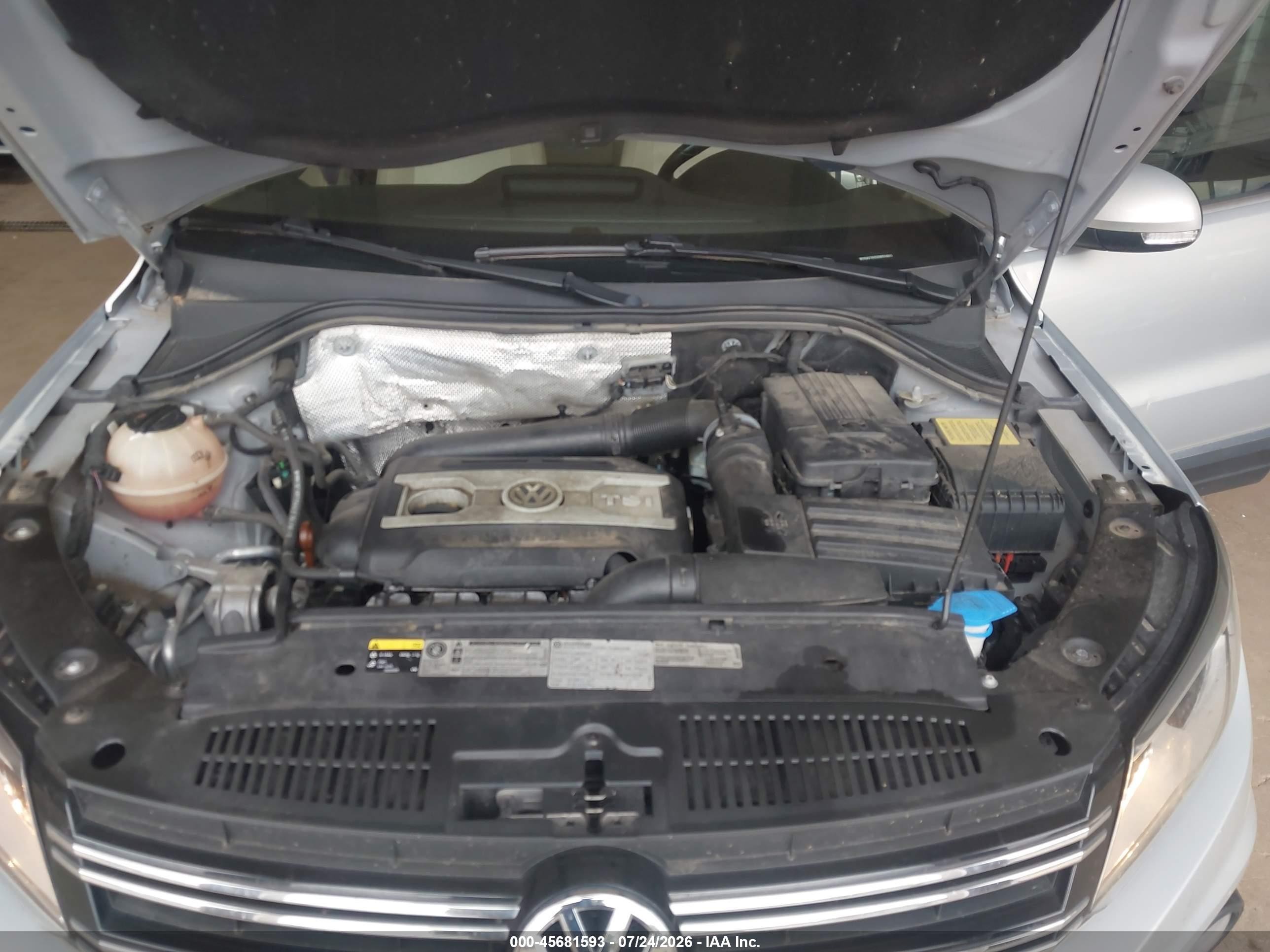 2013 Volkswagen Tiguan Se Серый vin: WVGAV7AX0DW554843