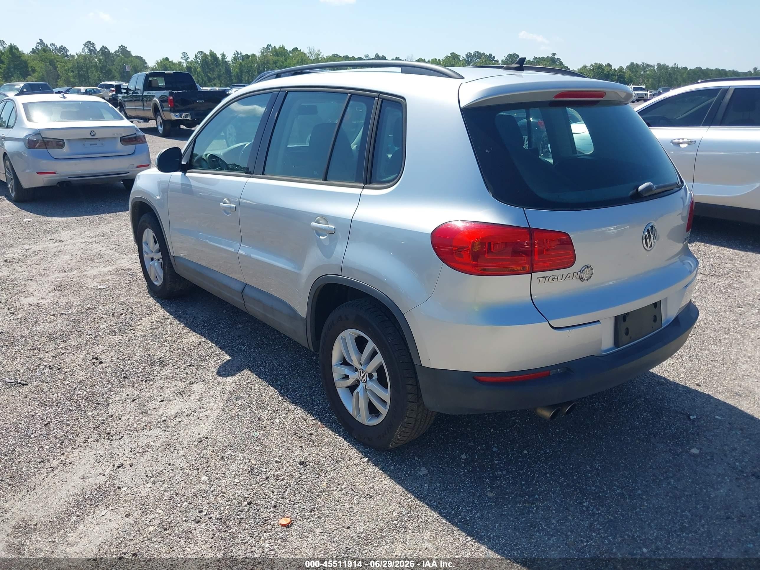 2015 Volkswagen Tiguan S Gray vin: WVGAV7AX0FW547202