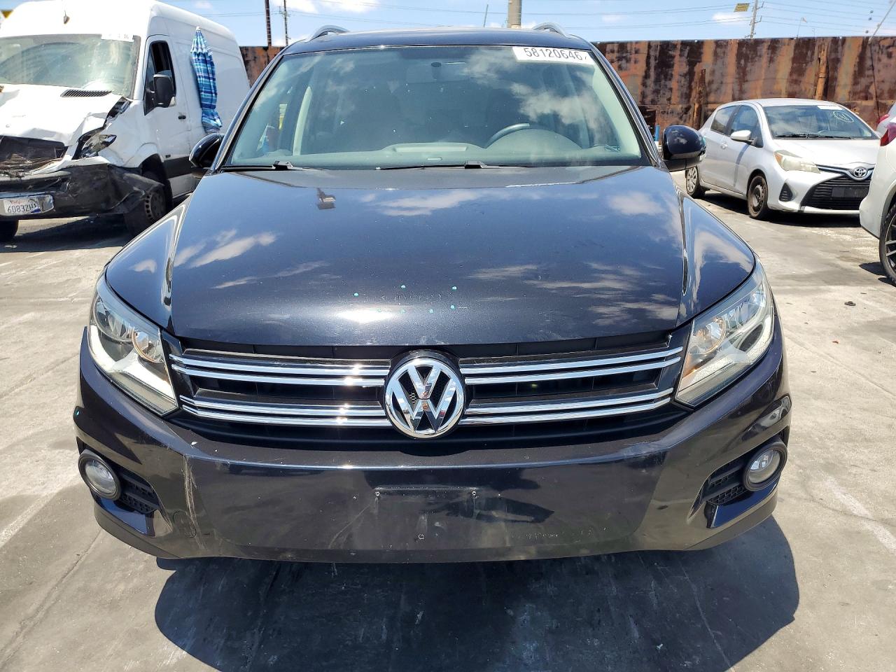 2015 Volkswagen Tiguan S Black vin: WVGAV7AX0FW569085