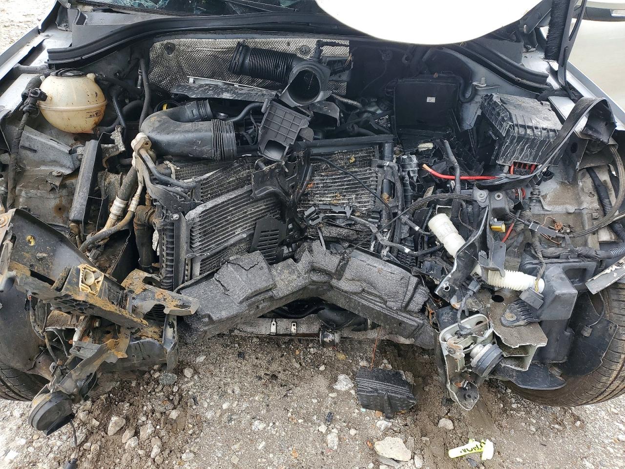 2015 Volkswagen Tiguan S Серебряный vin: WVGAV7AX0FW594505