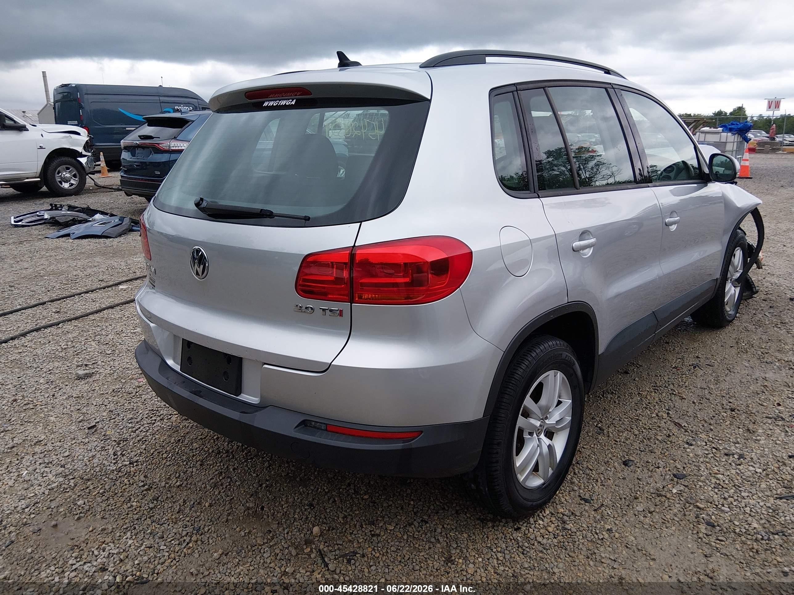 2015 Volkswagen Tiguan S Silver vin: WVGAV7AX0FW597548