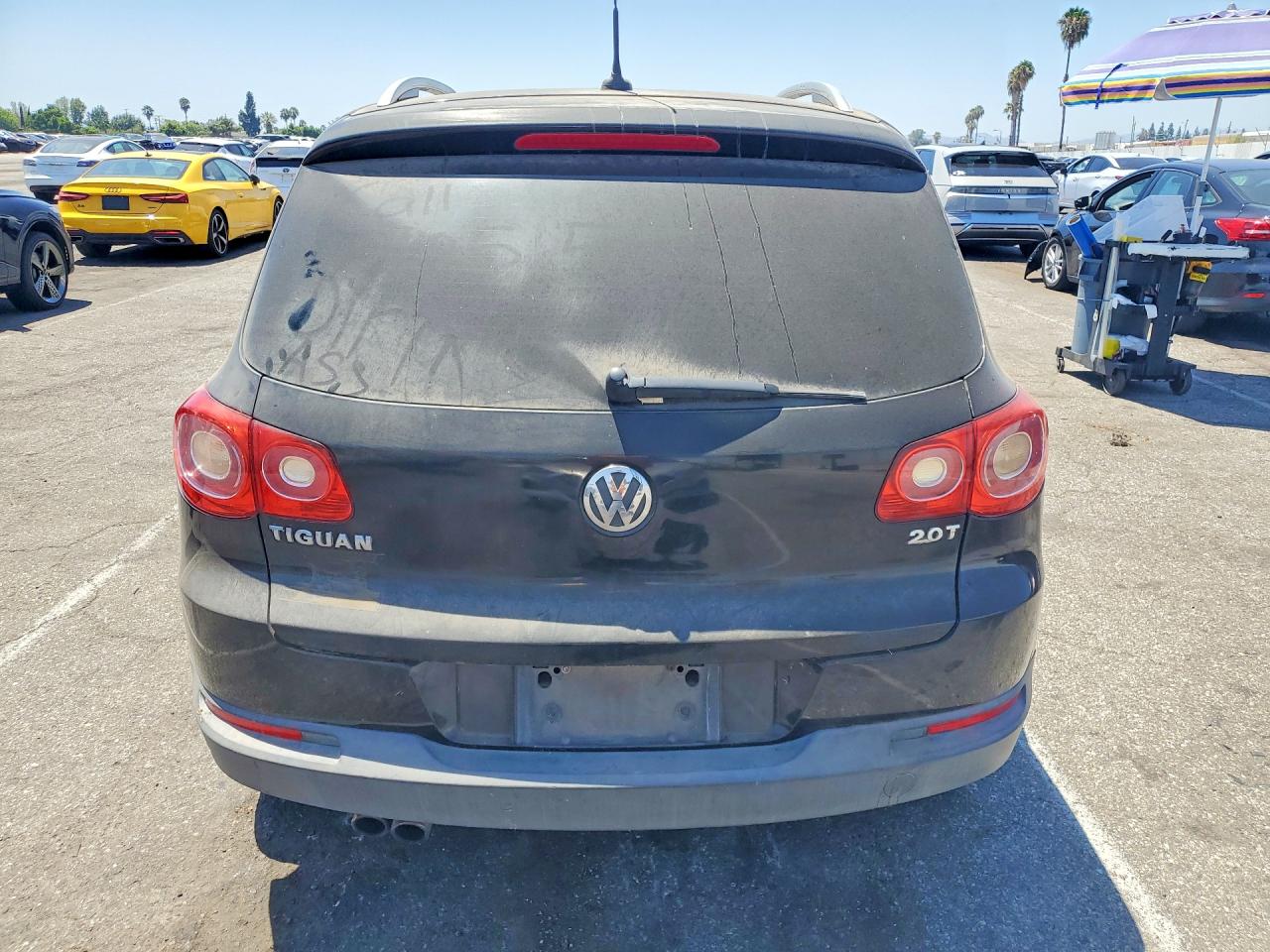 2010 Volkswagen Tiguan S Black vin: WVGAV7AX1AW525167