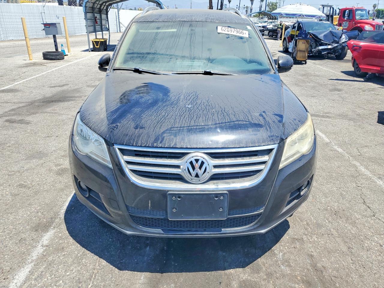 2010 Volkswagen Tiguan S Black vin: WVGAV7AX1AW525167