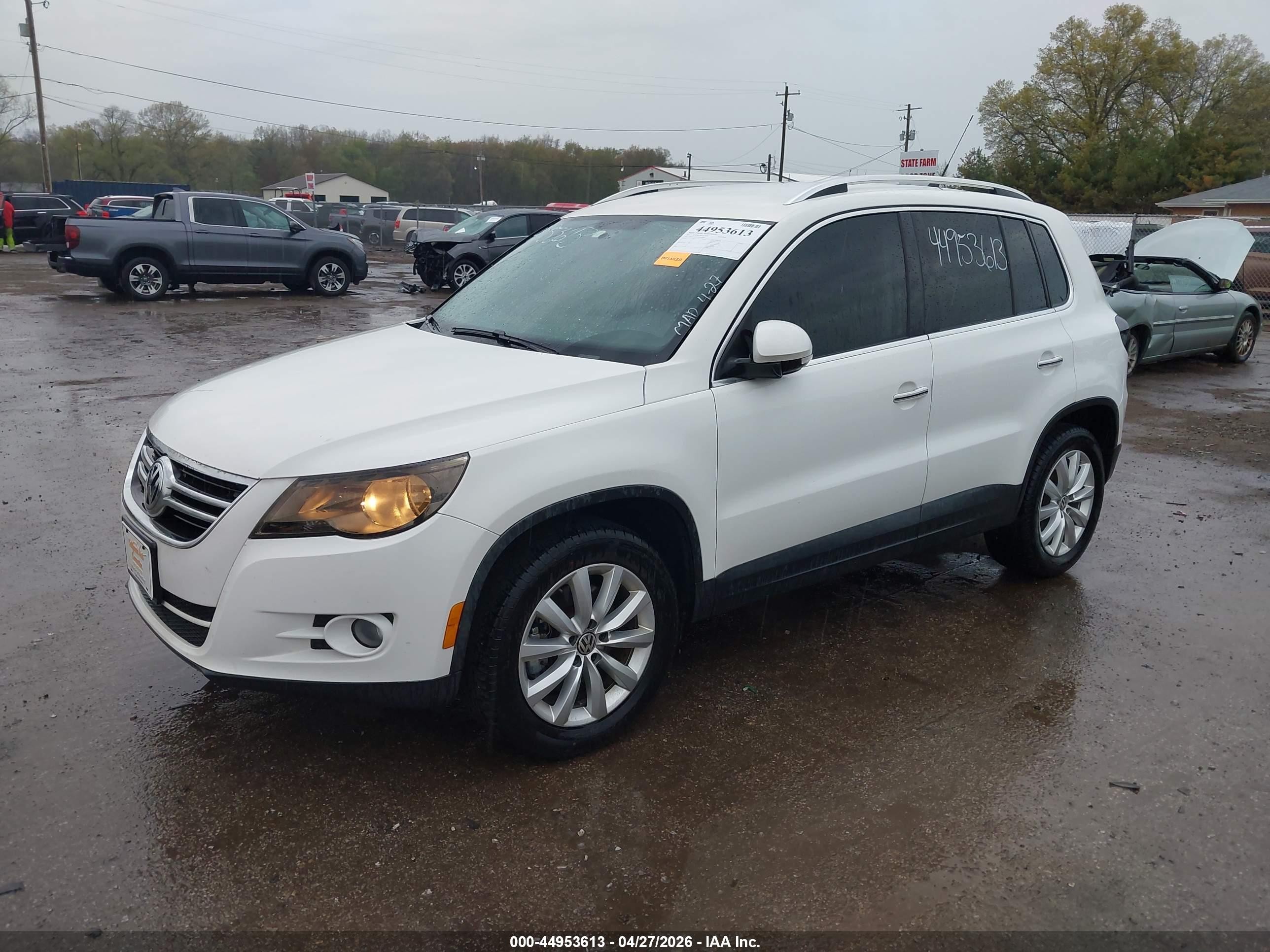 2011 Volkswagen Tiguan Se White vin: WVGAV7AX1BW540835