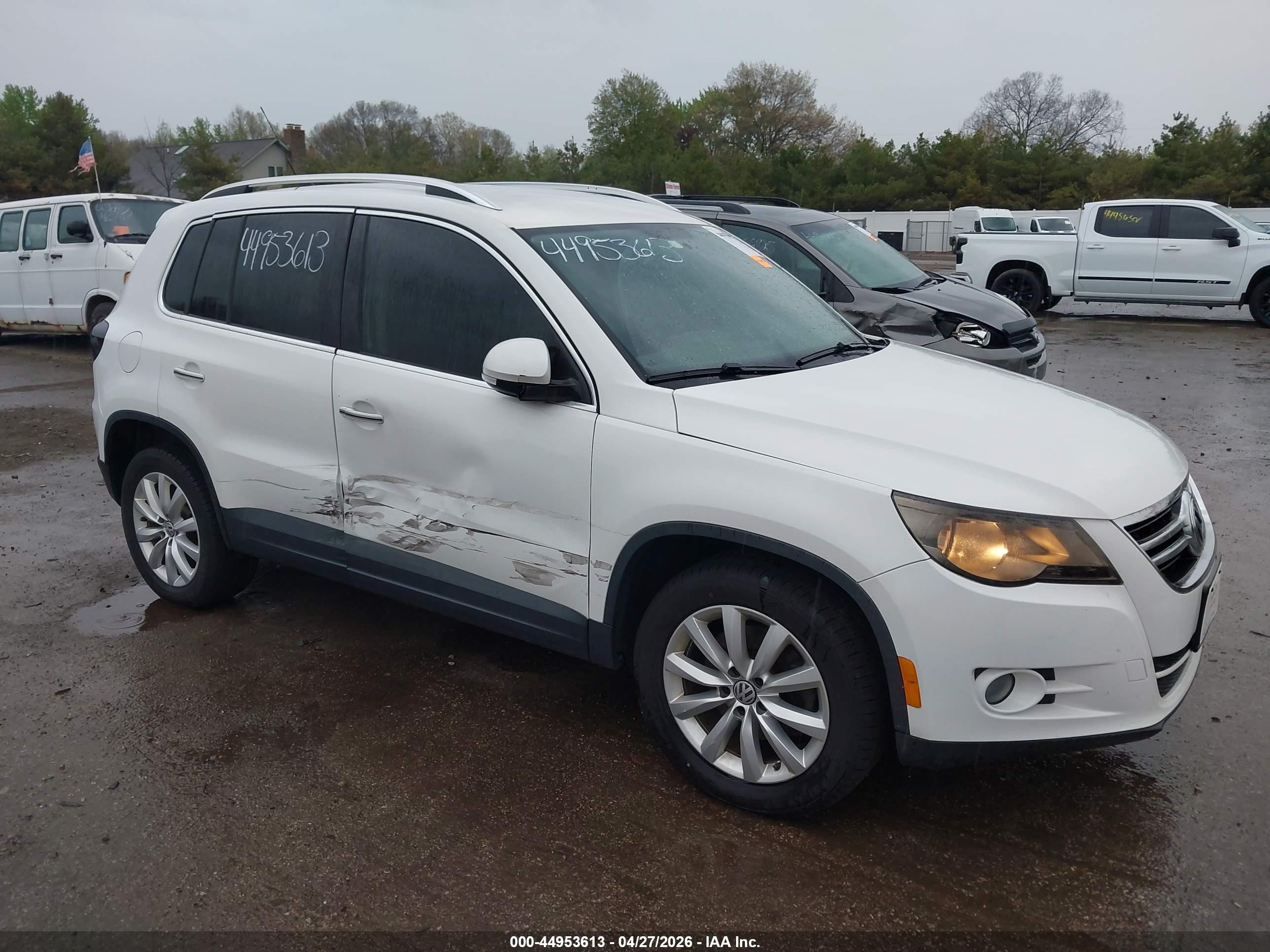 2011 Volkswagen Tiguan Se White vin: WVGAV7AX1BW540835
