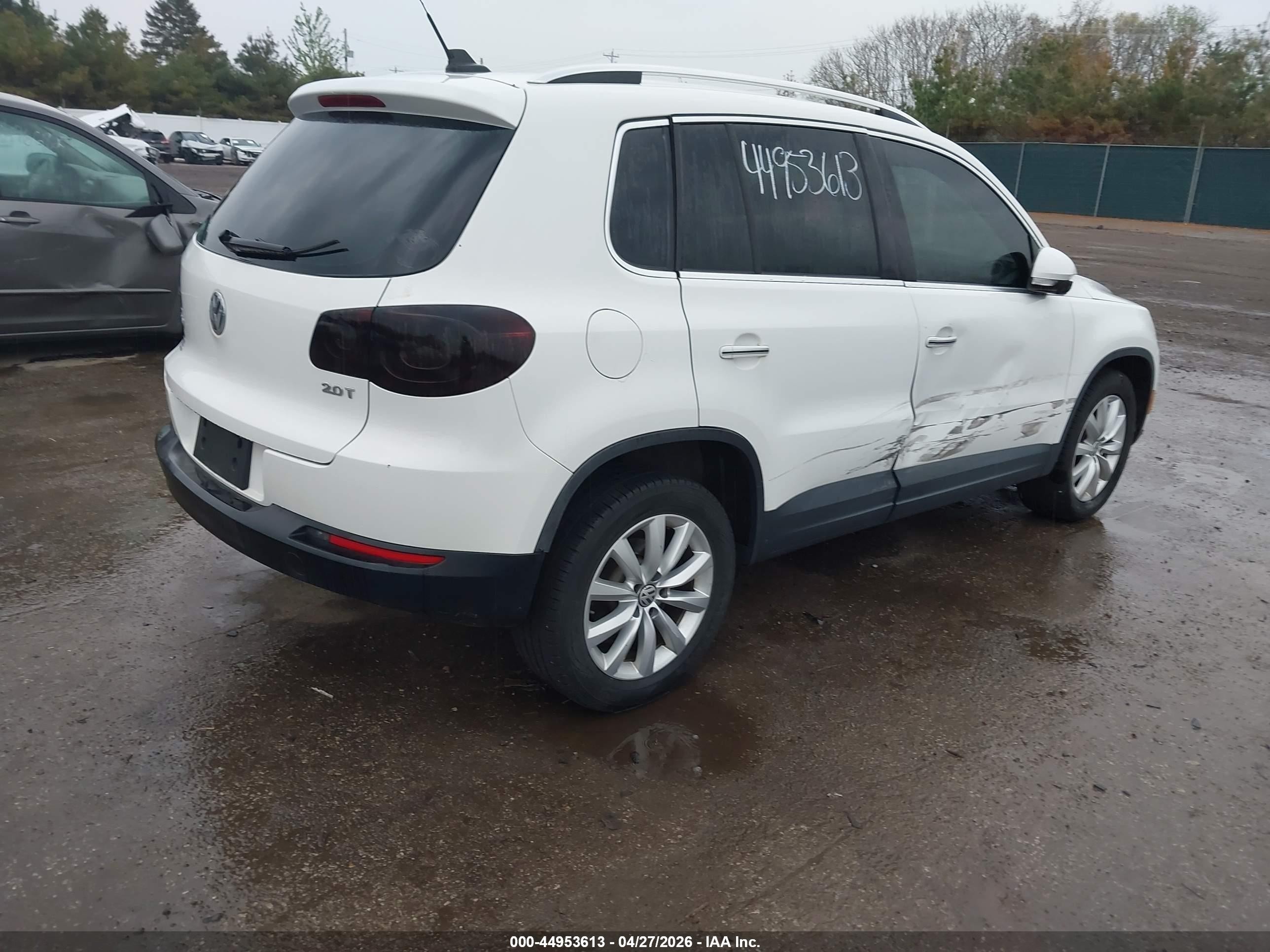 2011 Volkswagen Tiguan Se White vin: WVGAV7AX1BW540835