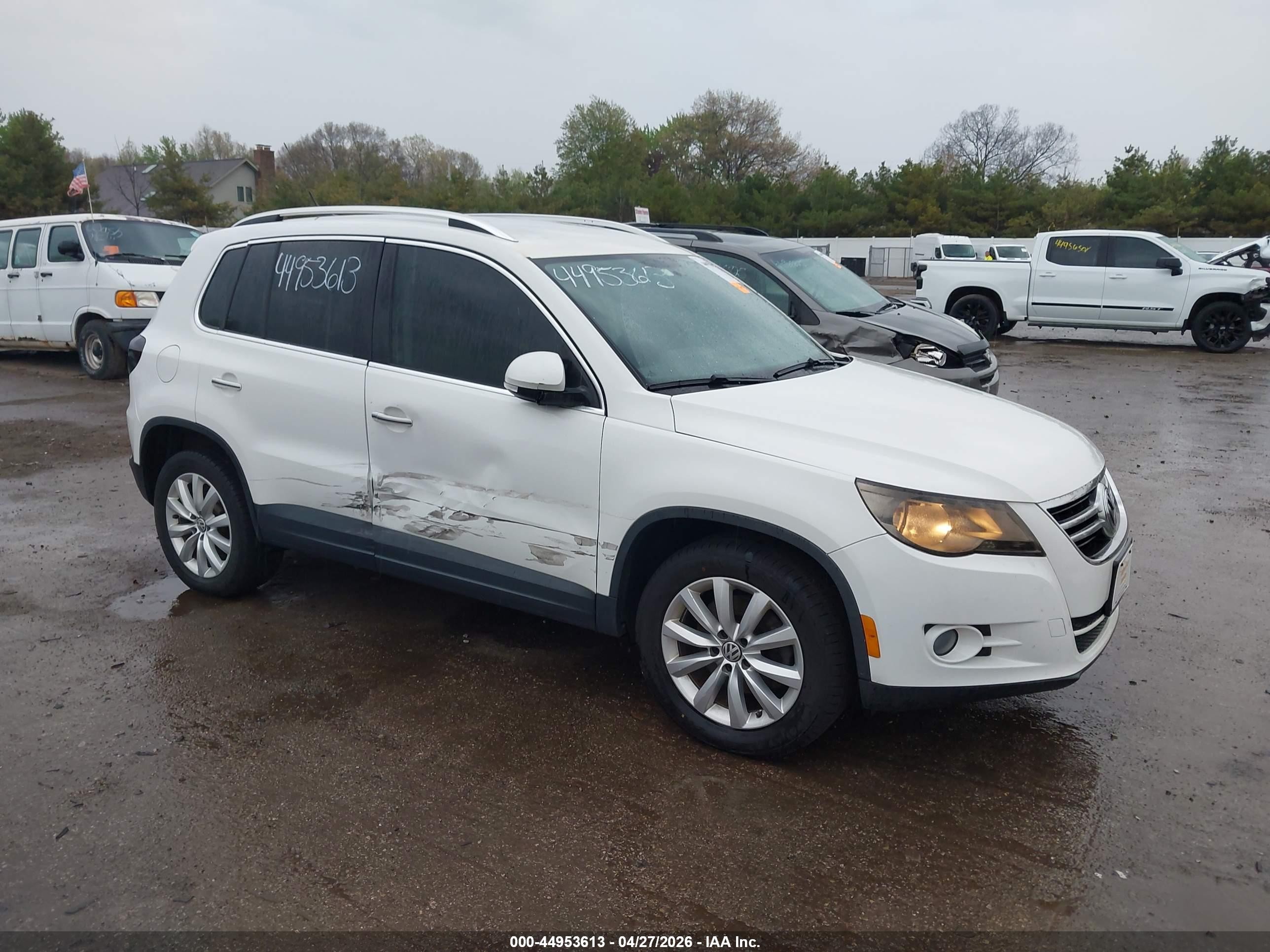 2011 Volkswagen Tiguan Se White vin: WVGAV7AX1BW540835