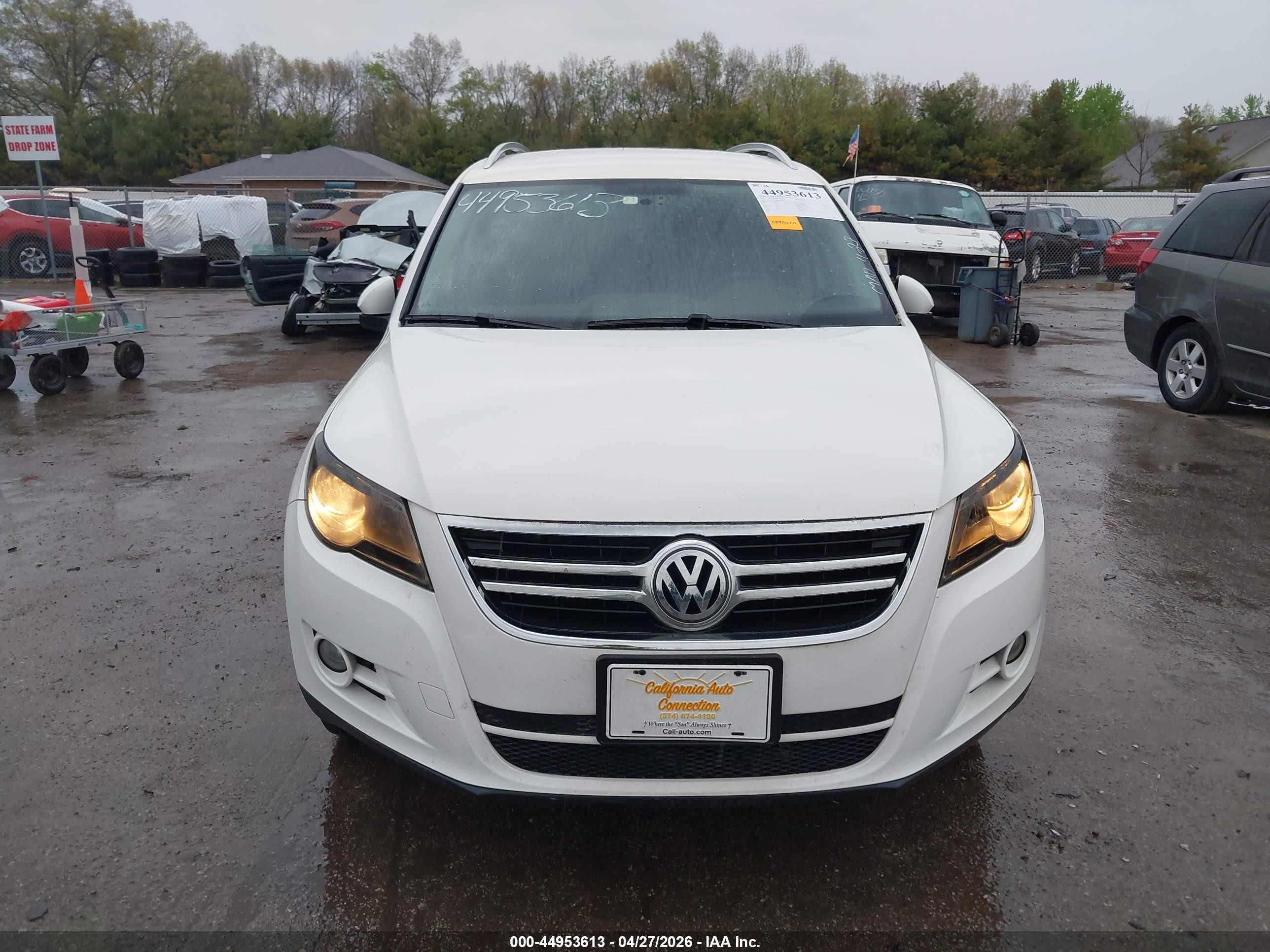 2011 Volkswagen Tiguan Se White vin: WVGAV7AX1BW540835