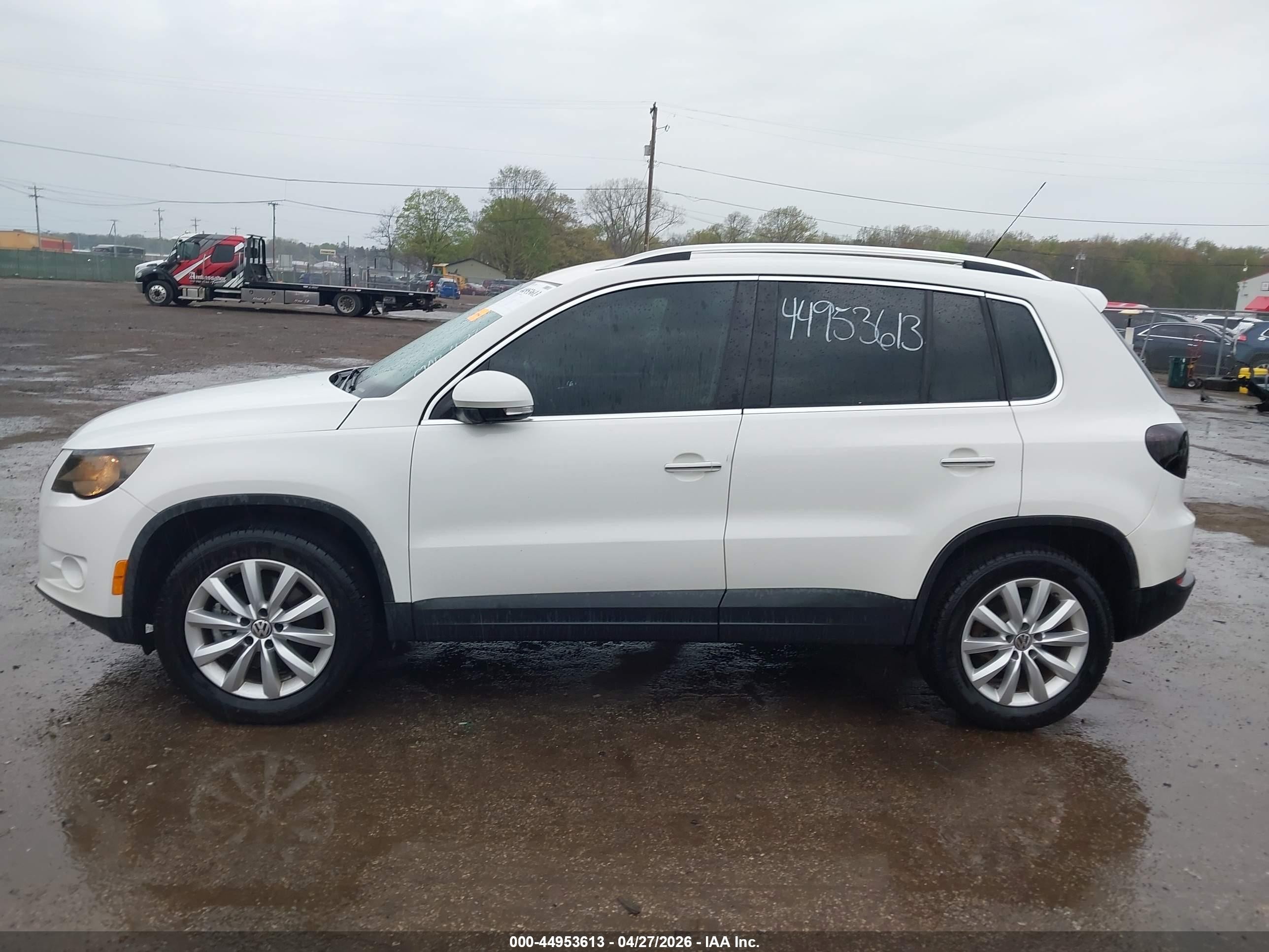 2011 Volkswagen Tiguan Se White vin: WVGAV7AX1BW540835