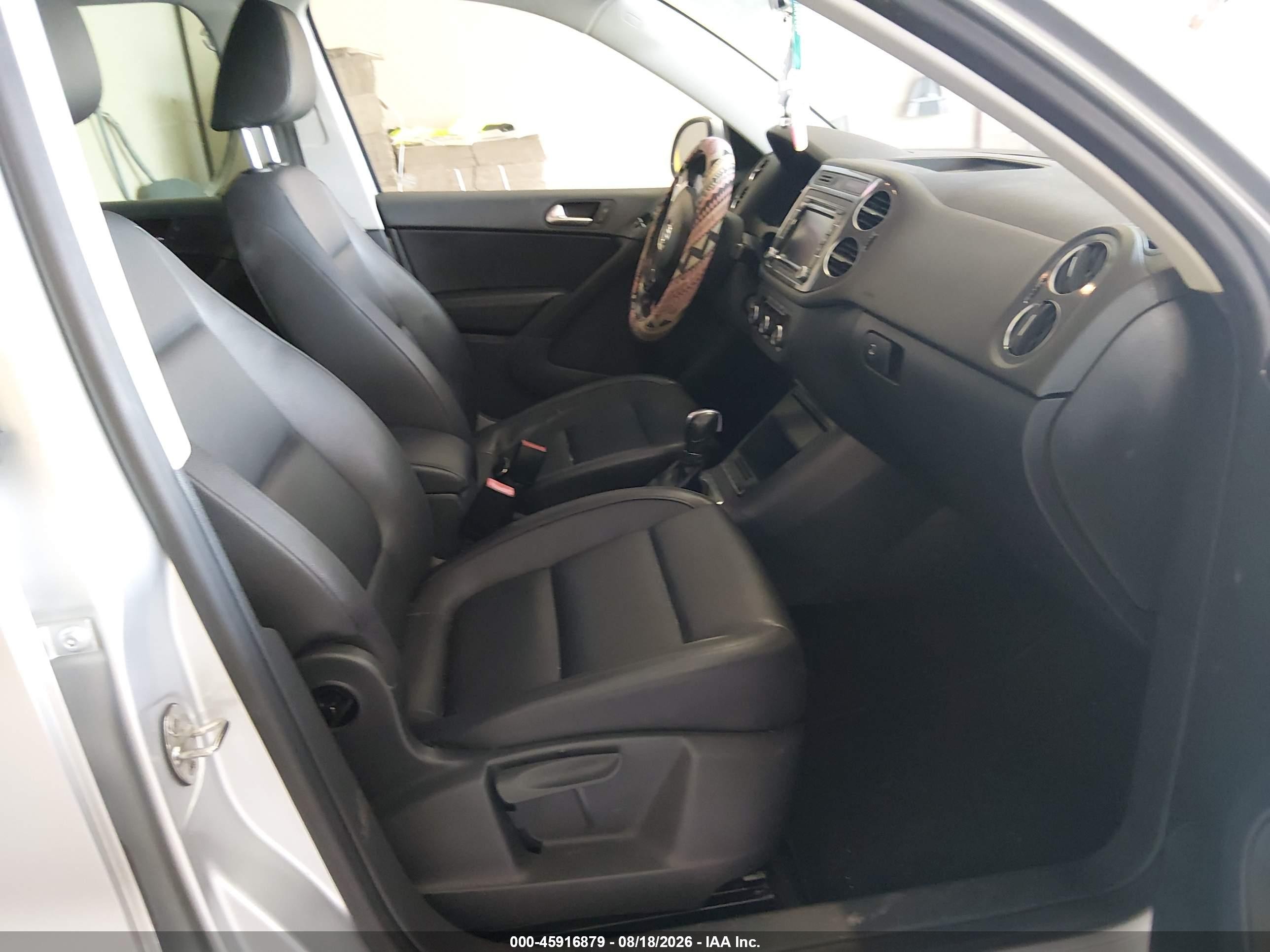 2012 Volkswagen Tiguan Se Silver vin: WVGAV7AX1CW532848