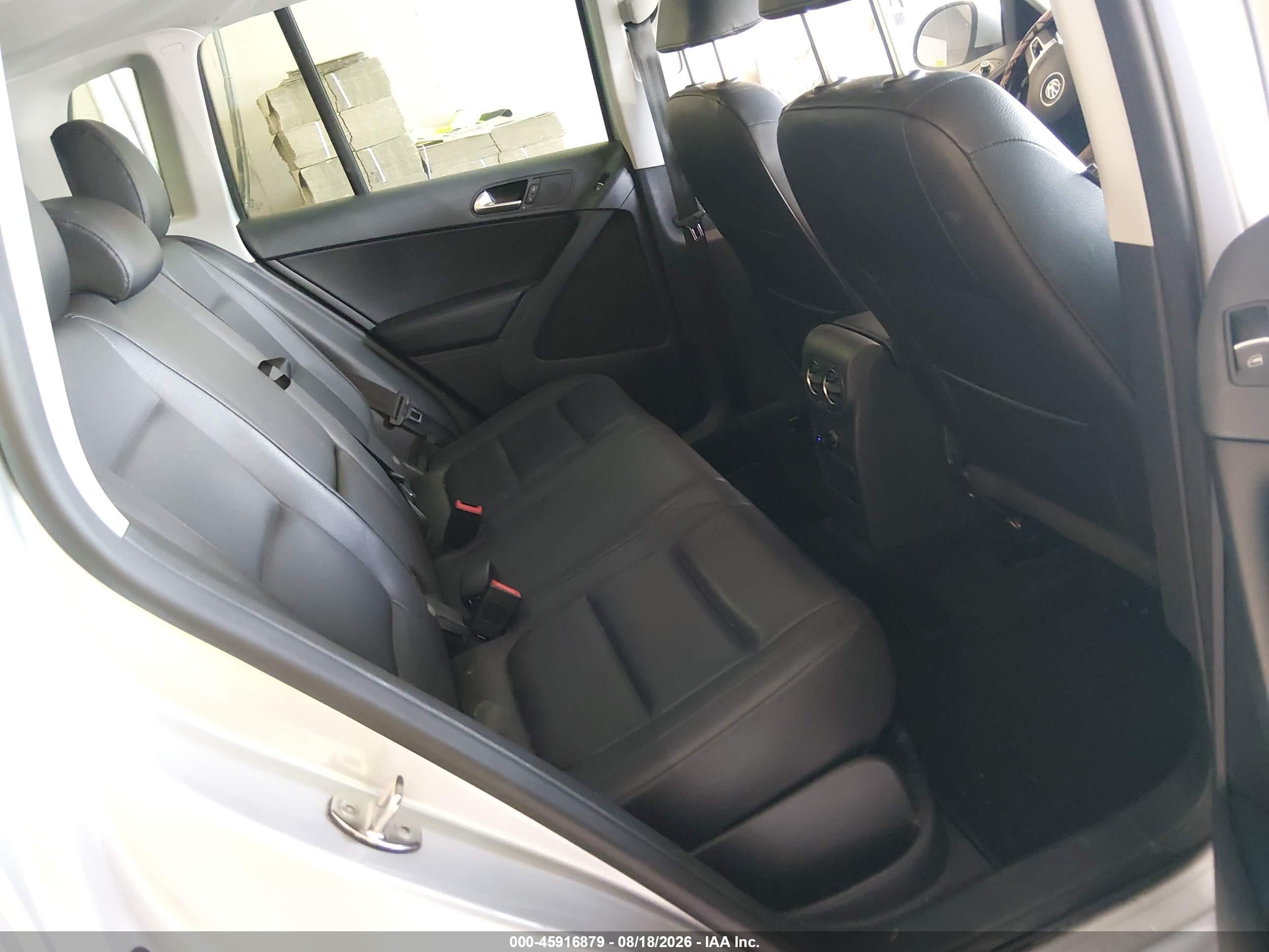 2012 Volkswagen Tiguan Se Silver vin: WVGAV7AX1CW532848