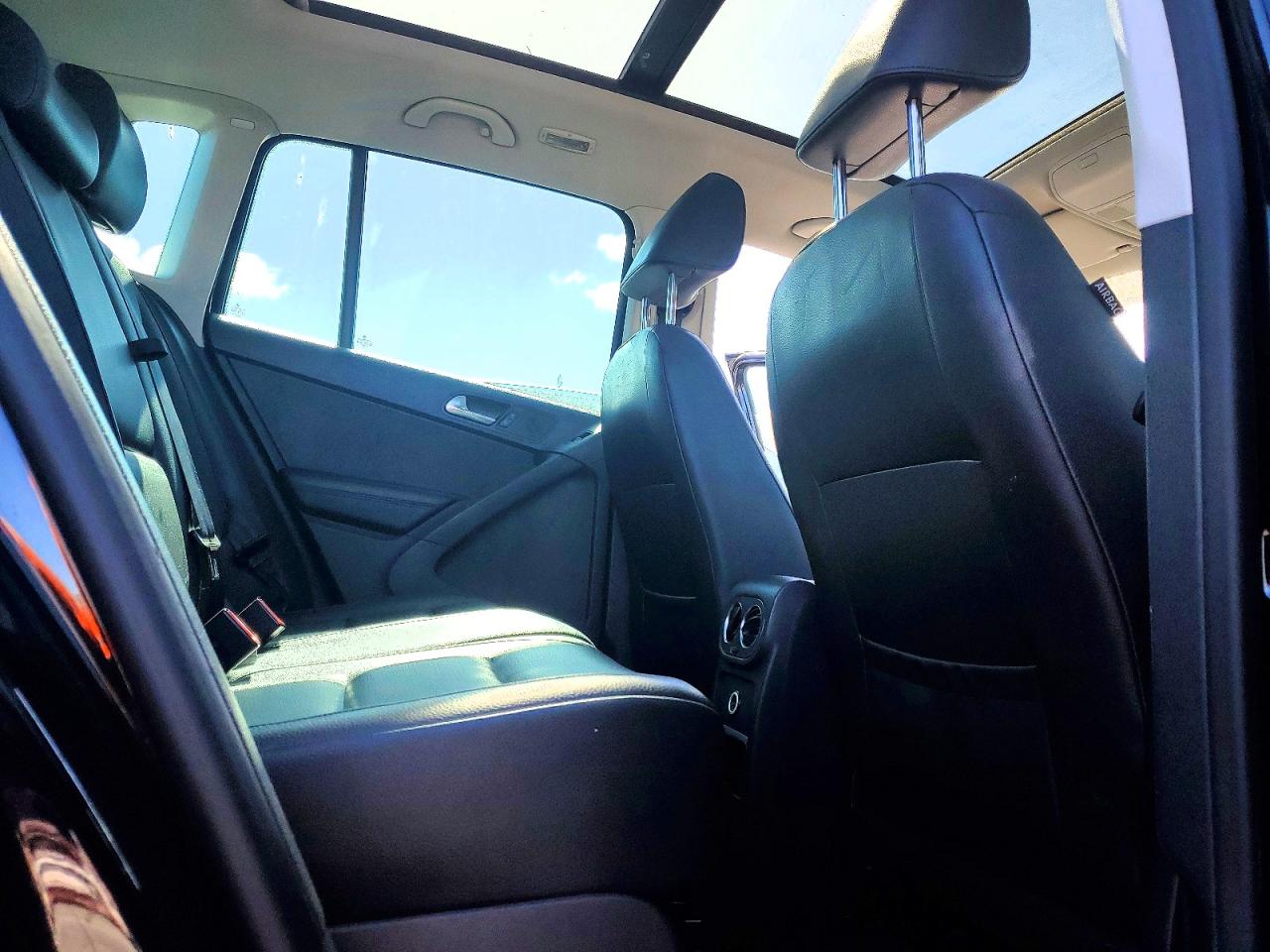 2012 Volkswagen Tiguan S Black vin: WVGAV7AX1CW545342