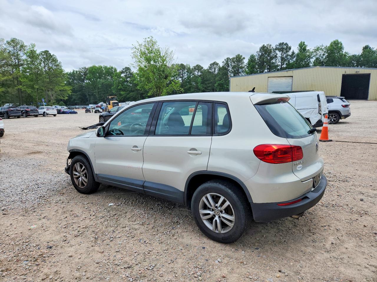 2012 Volkswagen Tiguan S Белый vin: WVGAV7AX1CW602915