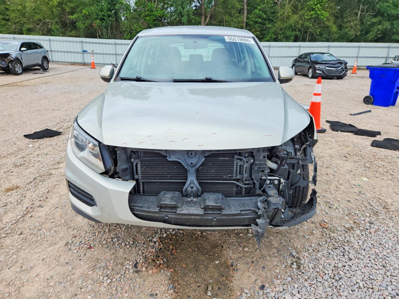 2012 Volkswagen Tiguan S Белый vin: WVGAV7AX1CW602915