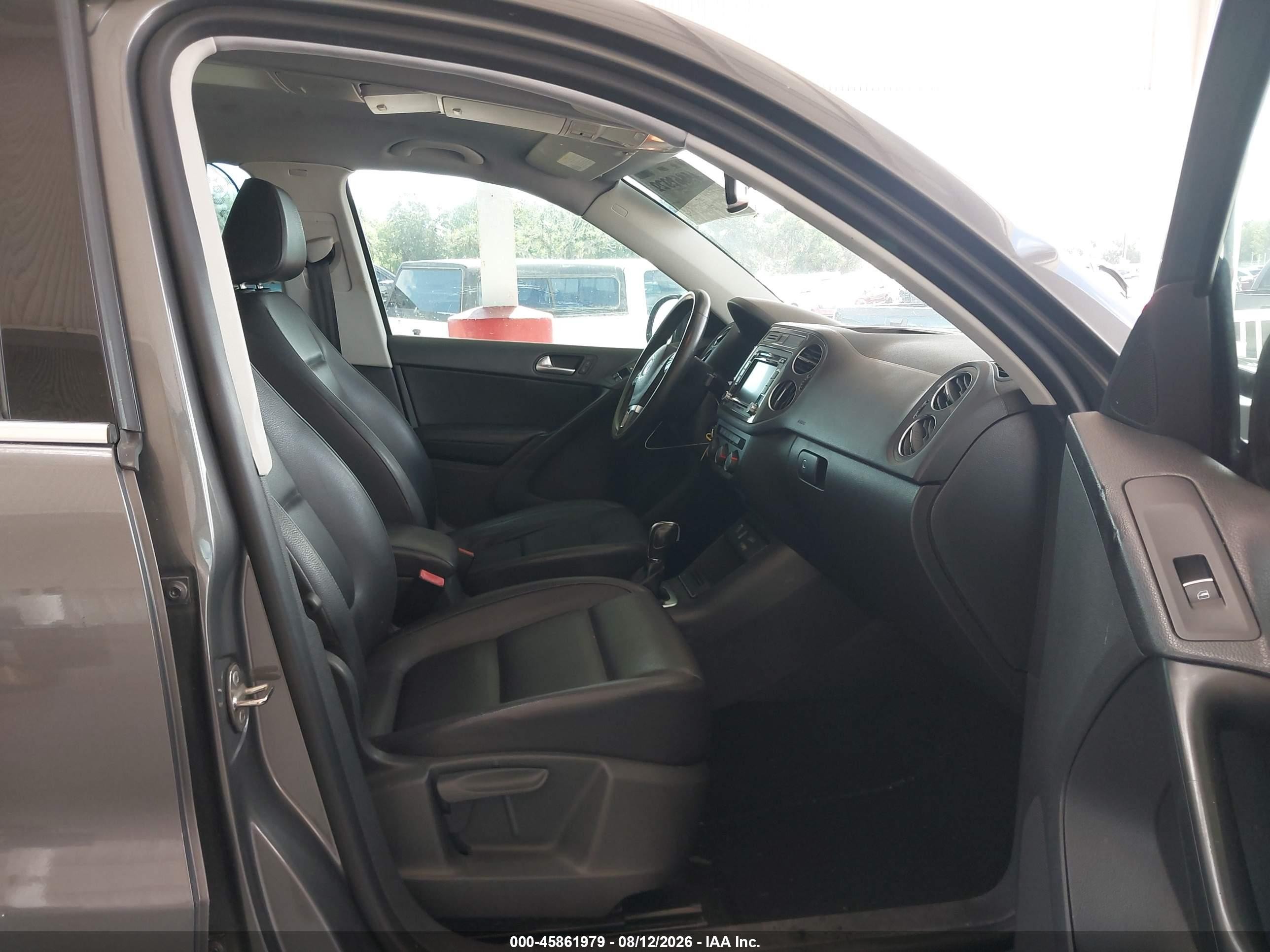 2013 Volkswagen Tiguan Se Gray vin: WVGAV7AX1DW023005