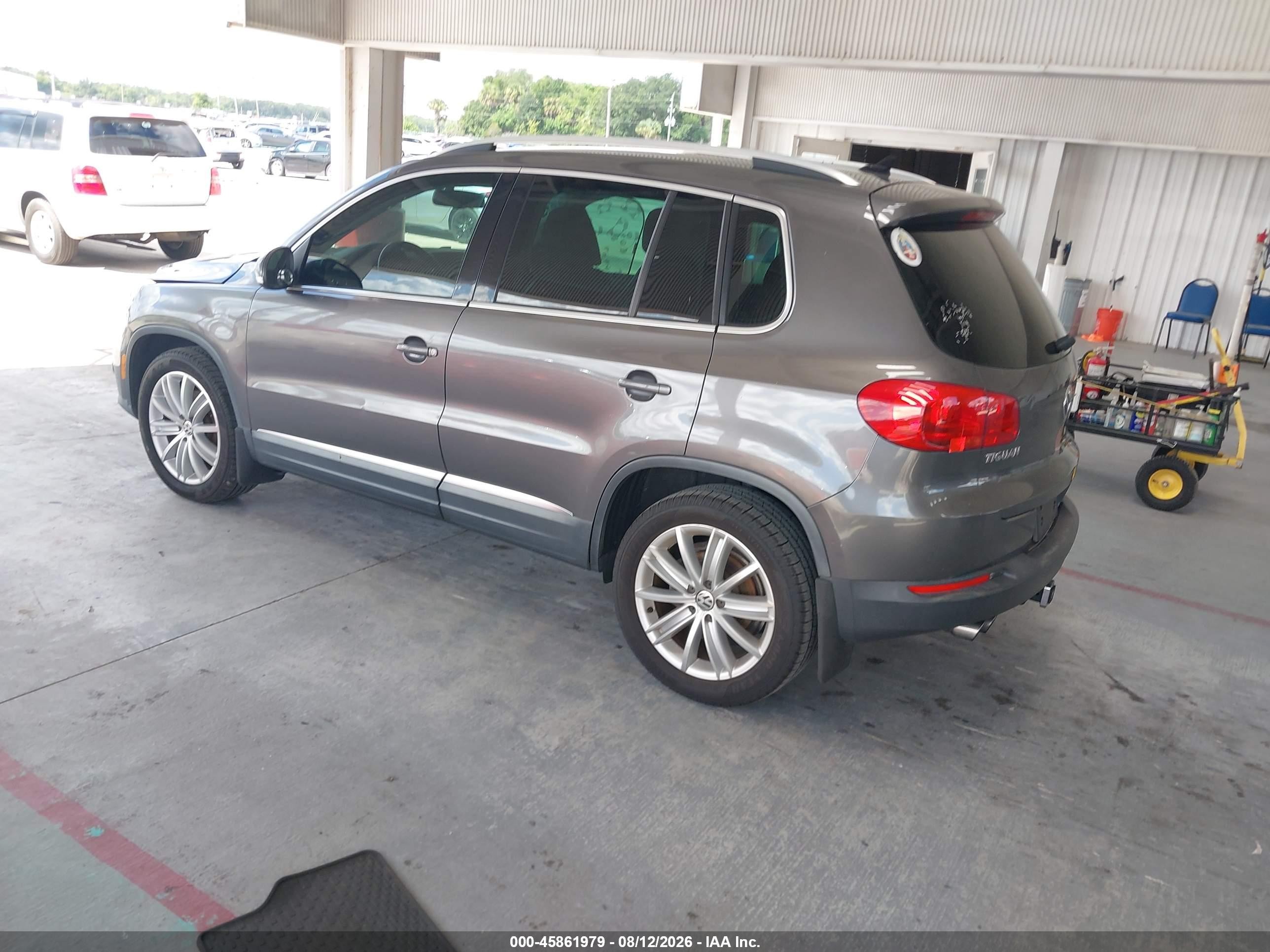 2013 Volkswagen Tiguan Se Gray vin: WVGAV7AX1DW023005