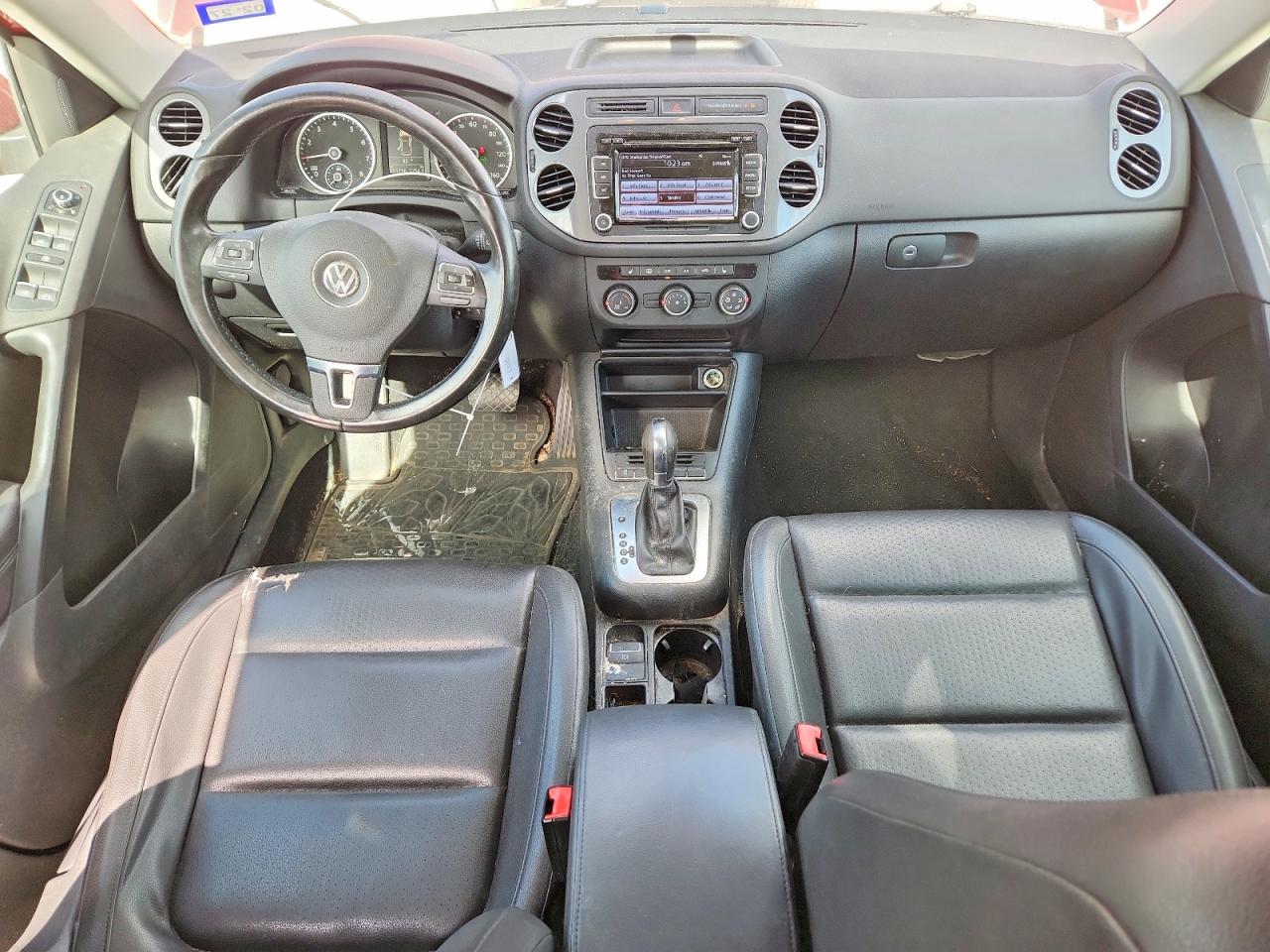 2013 Volkswagen Tiguan S Red vin: WVGAV7AX1DW026082