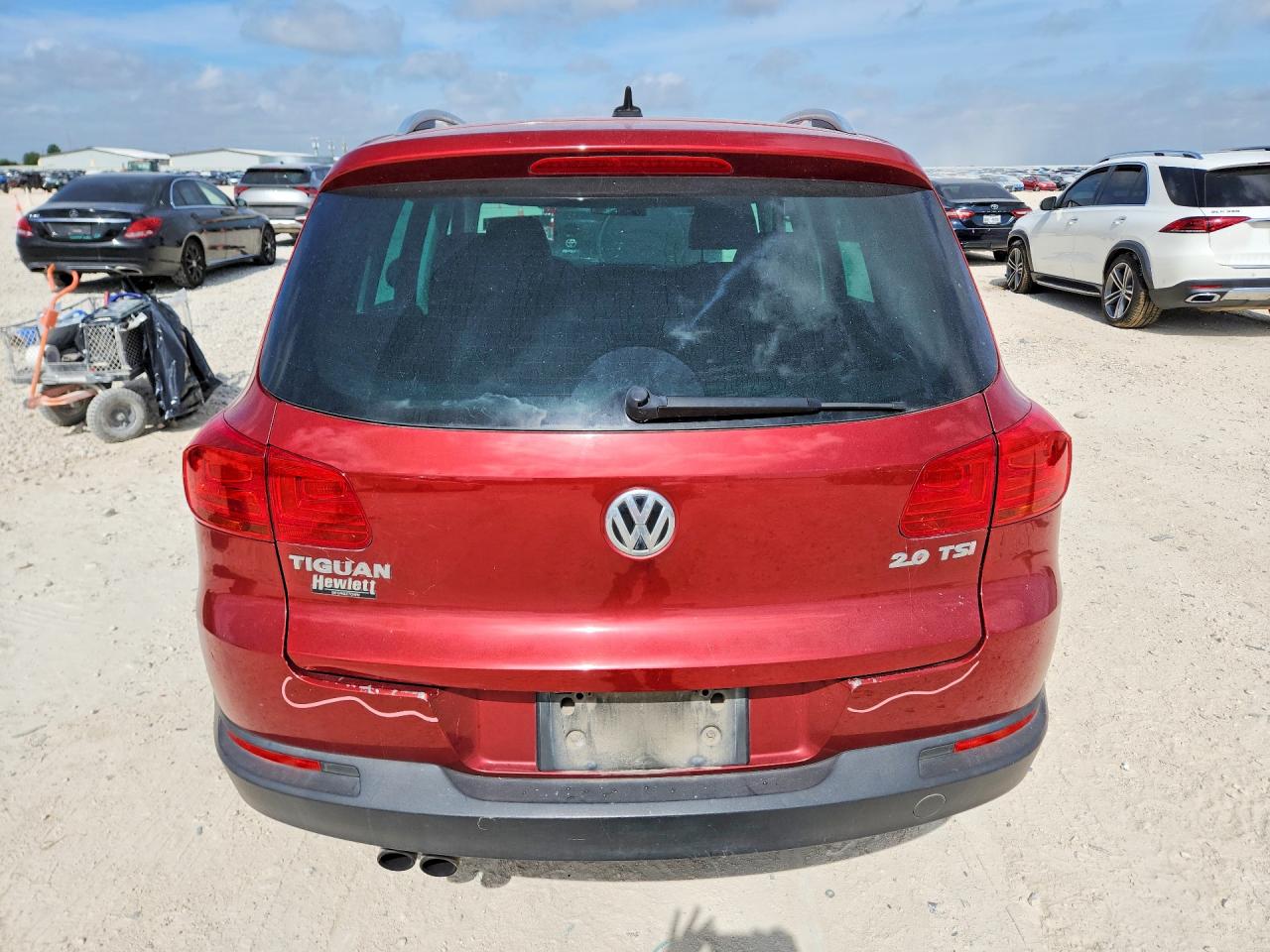 2013 Volkswagen Tiguan S Red vin: WVGAV7AX1DW026082