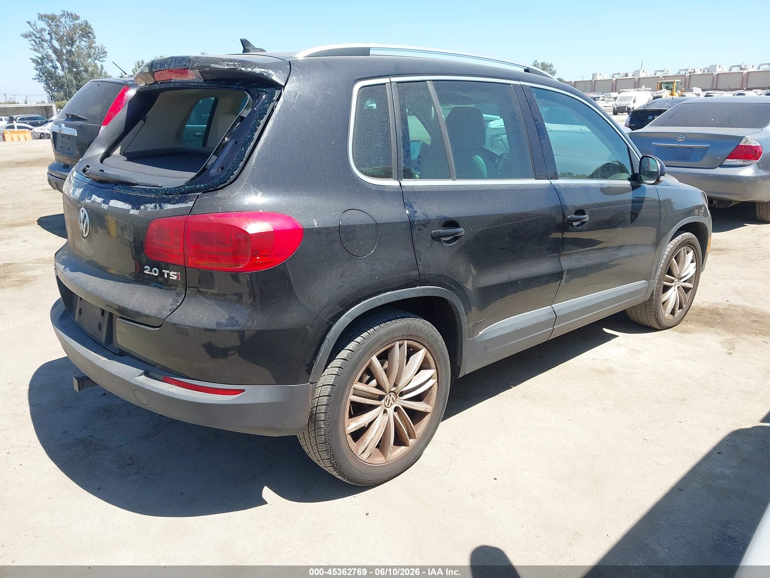 2013 Volkswagen Tiguan Se Черный vin: WVGAV7AX1DW515095