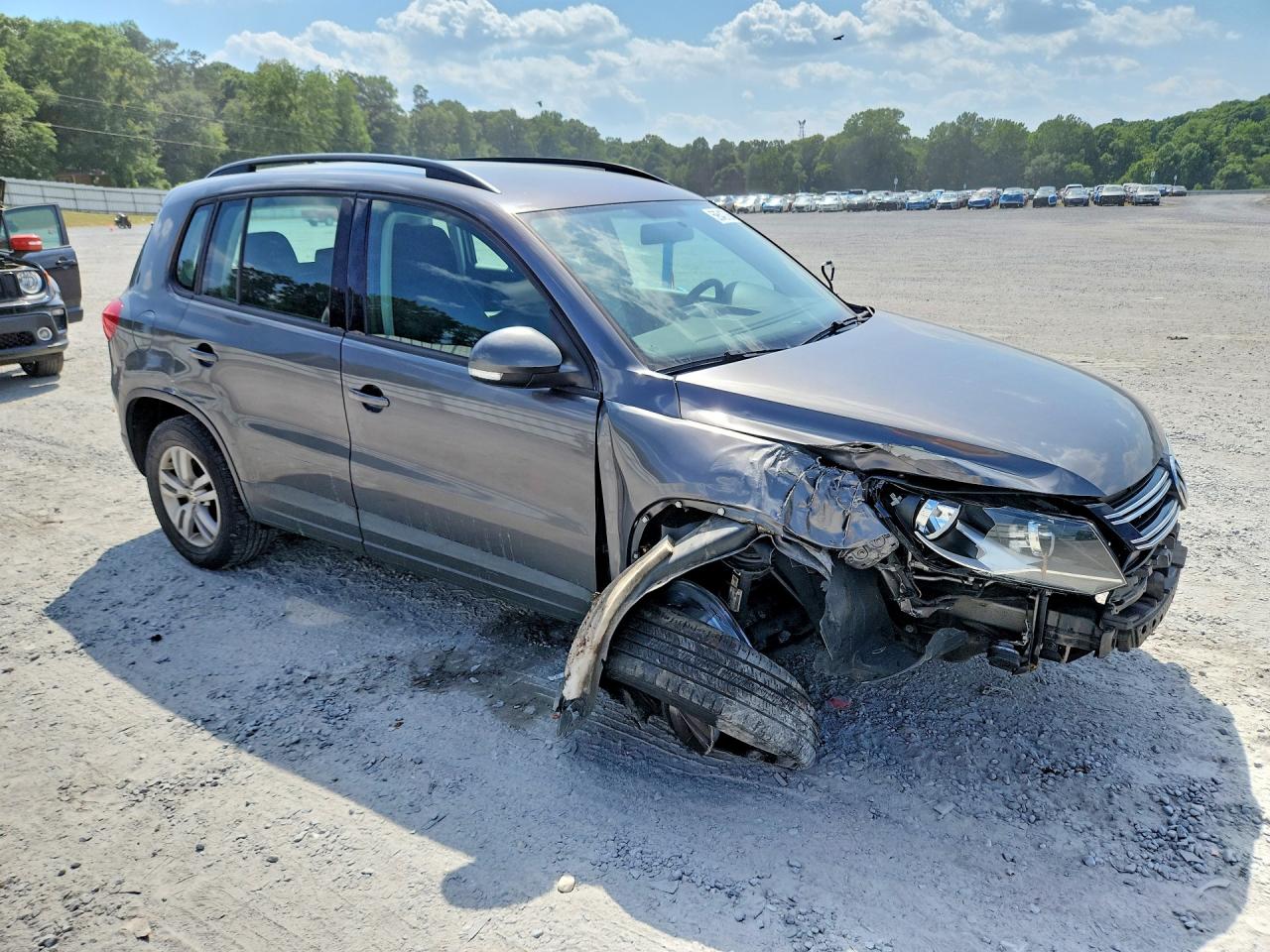 2015 Volkswagen Tiguan S Gray vin: WVGAV7AX1FW512832