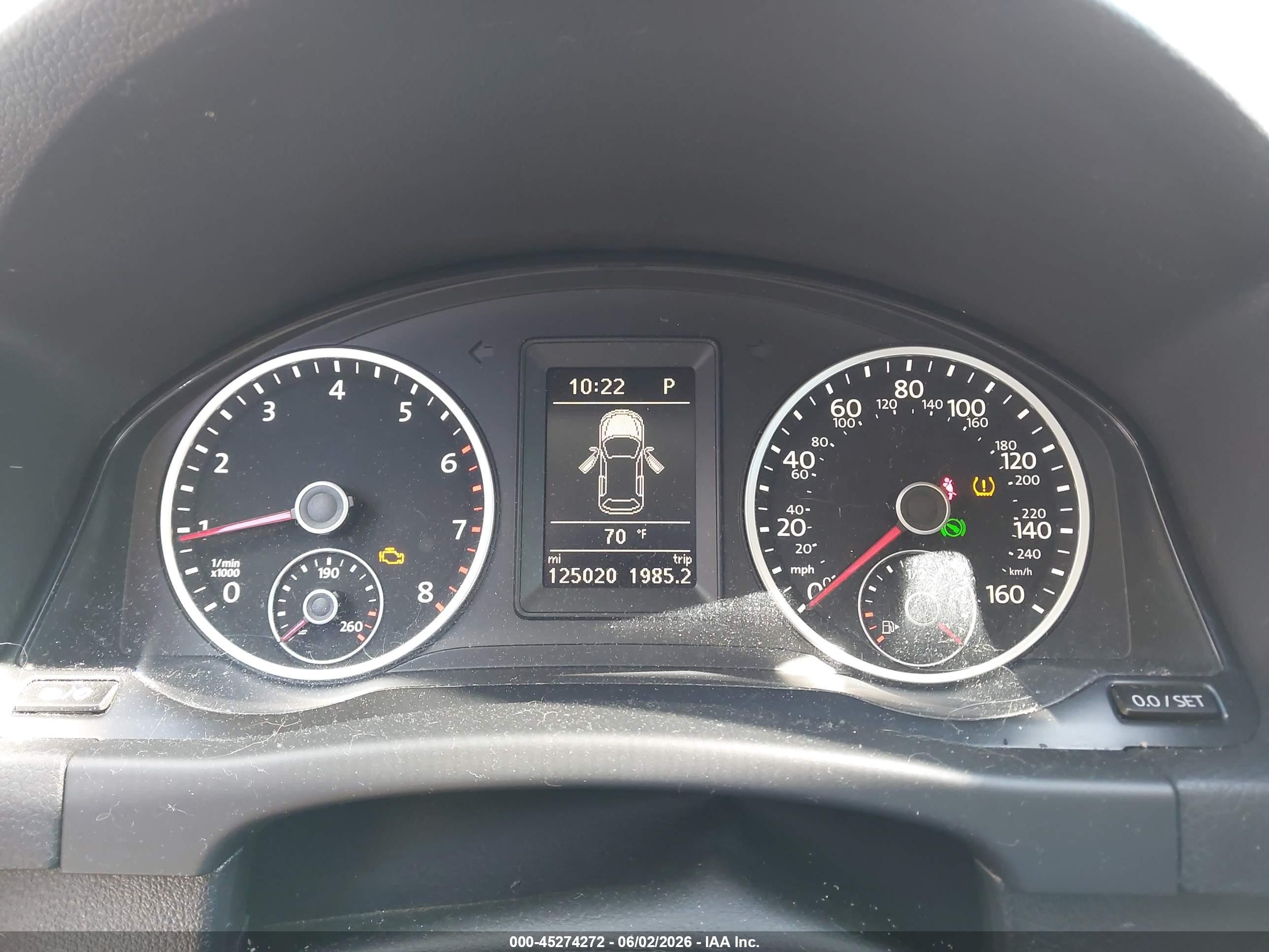 2015 Volkswagen Tiguan S White vin: WVGAV7AX1FW541473
