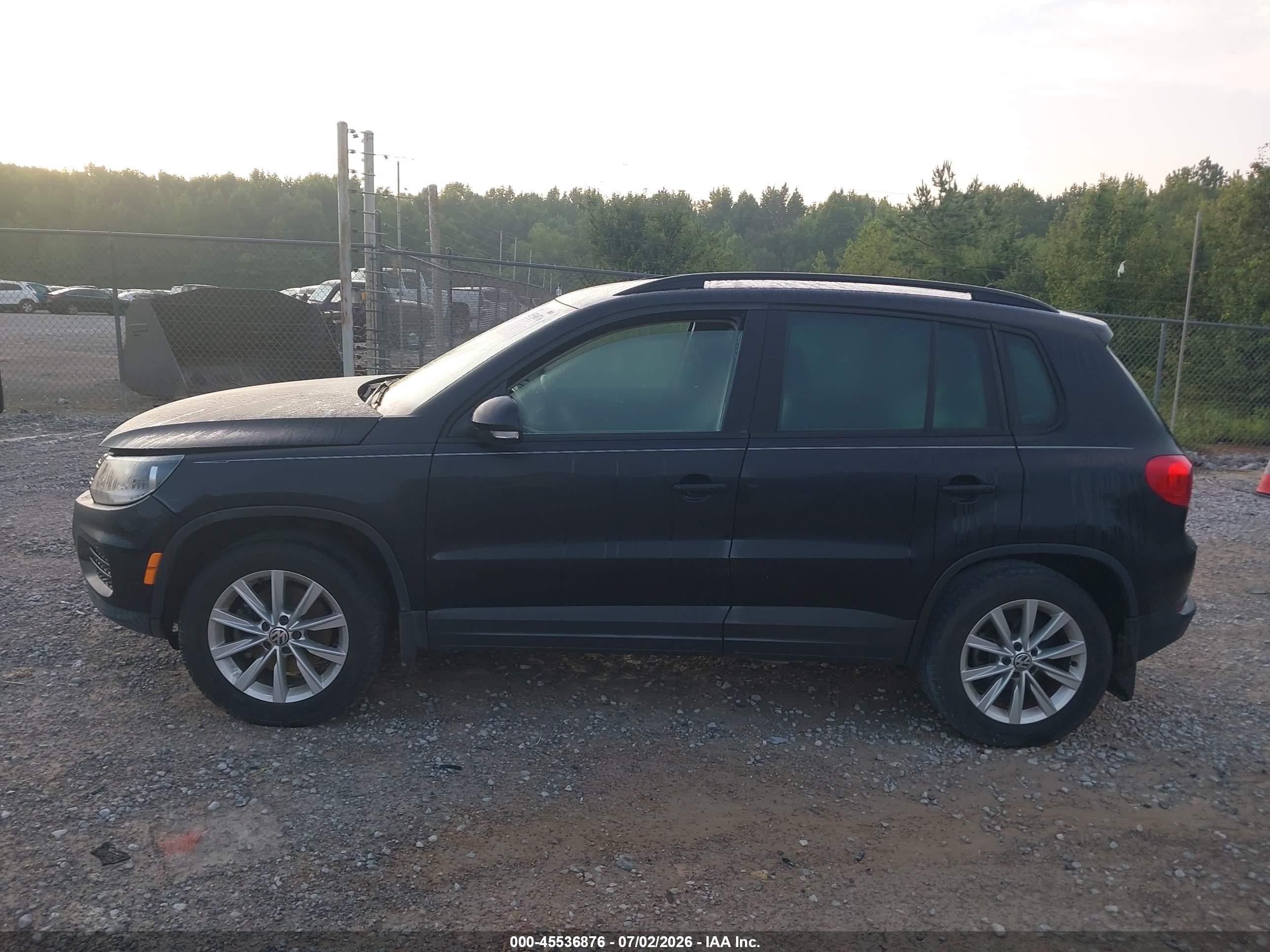 2015 Volkswagen Tiguan Se Black vin: WVGAV7AX1FW567166