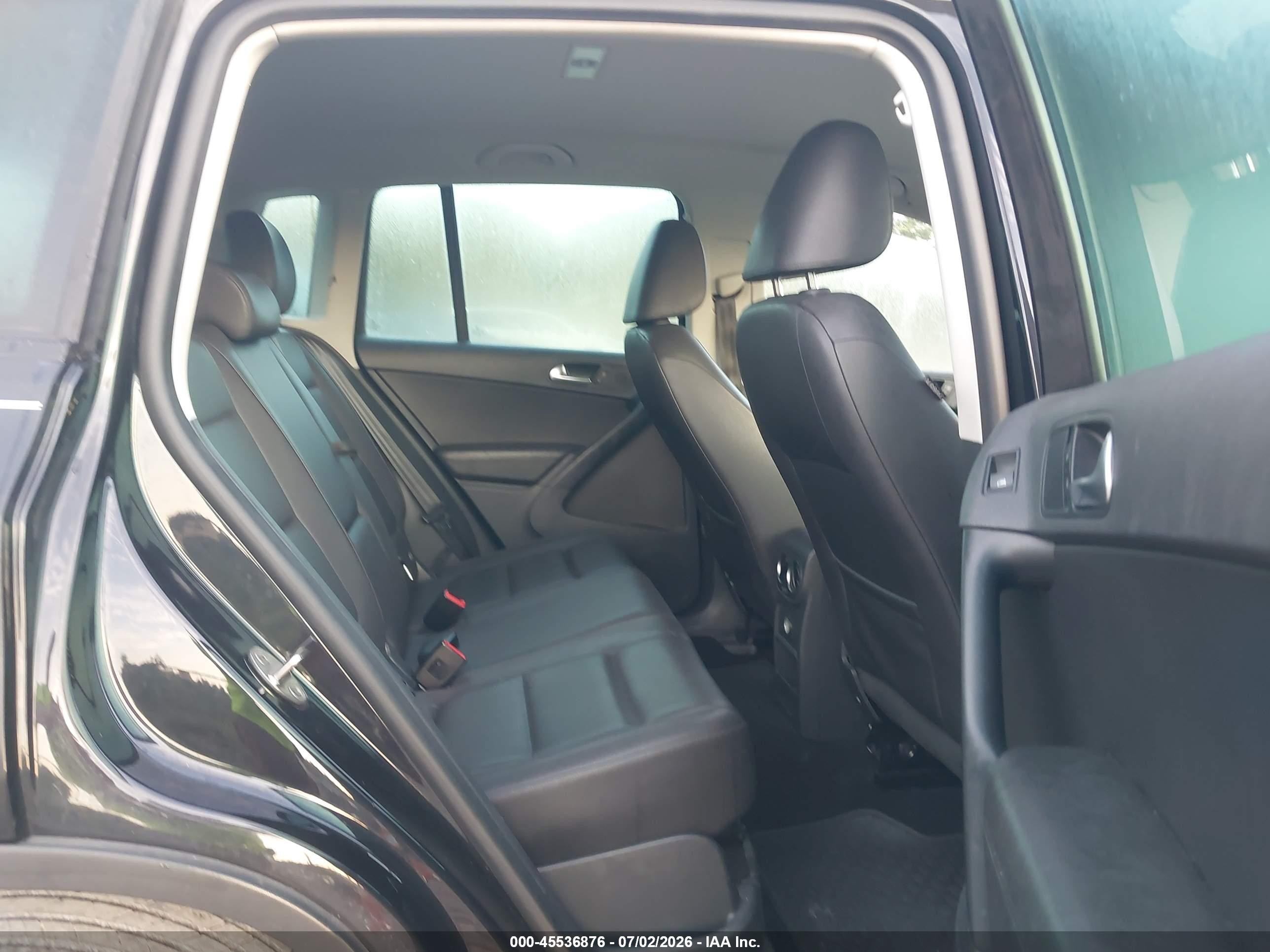 2015 Volkswagen Tiguan Se Black vin: WVGAV7AX1FW567166