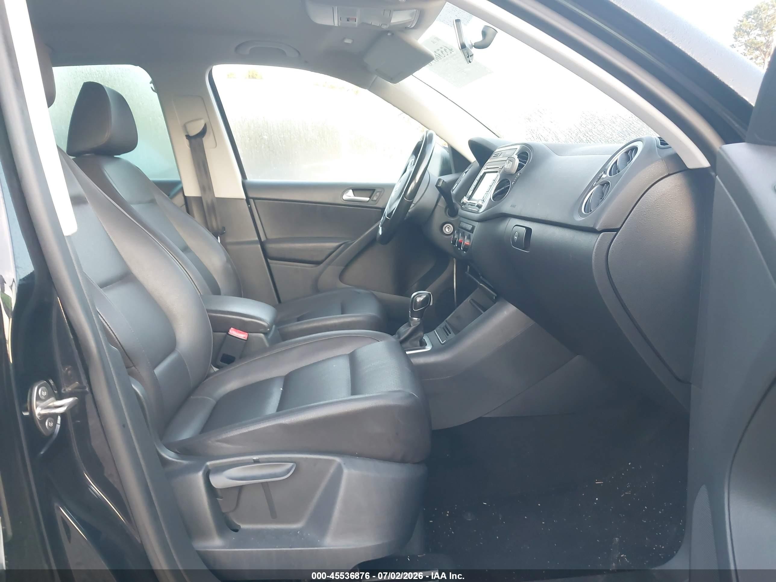 2015 Volkswagen Tiguan Se Black vin: WVGAV7AX1FW567166