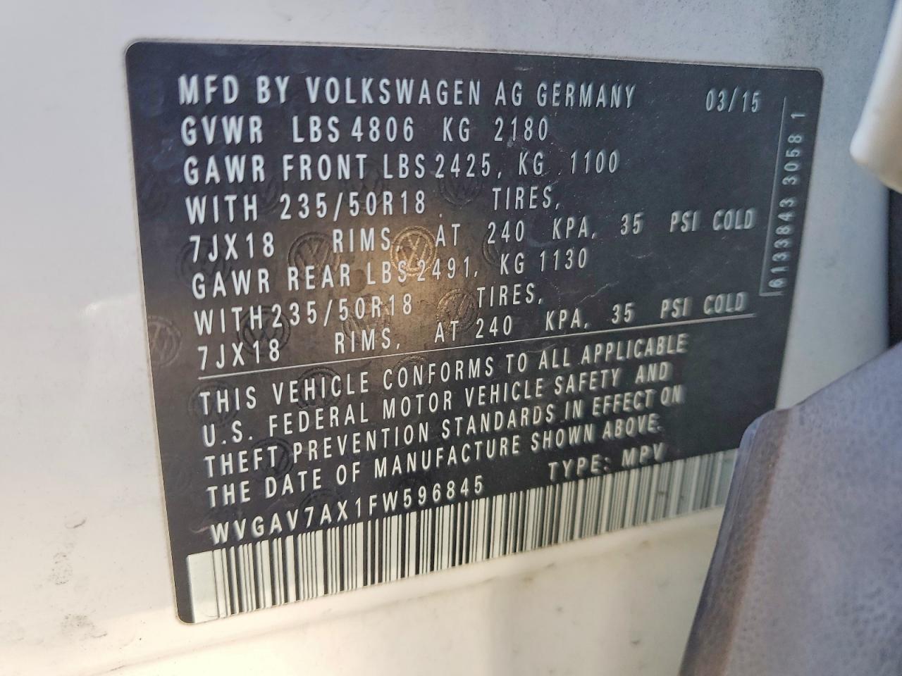 2015 Volkswagen Tiguan S White vin: WVGAV7AX1FW596845