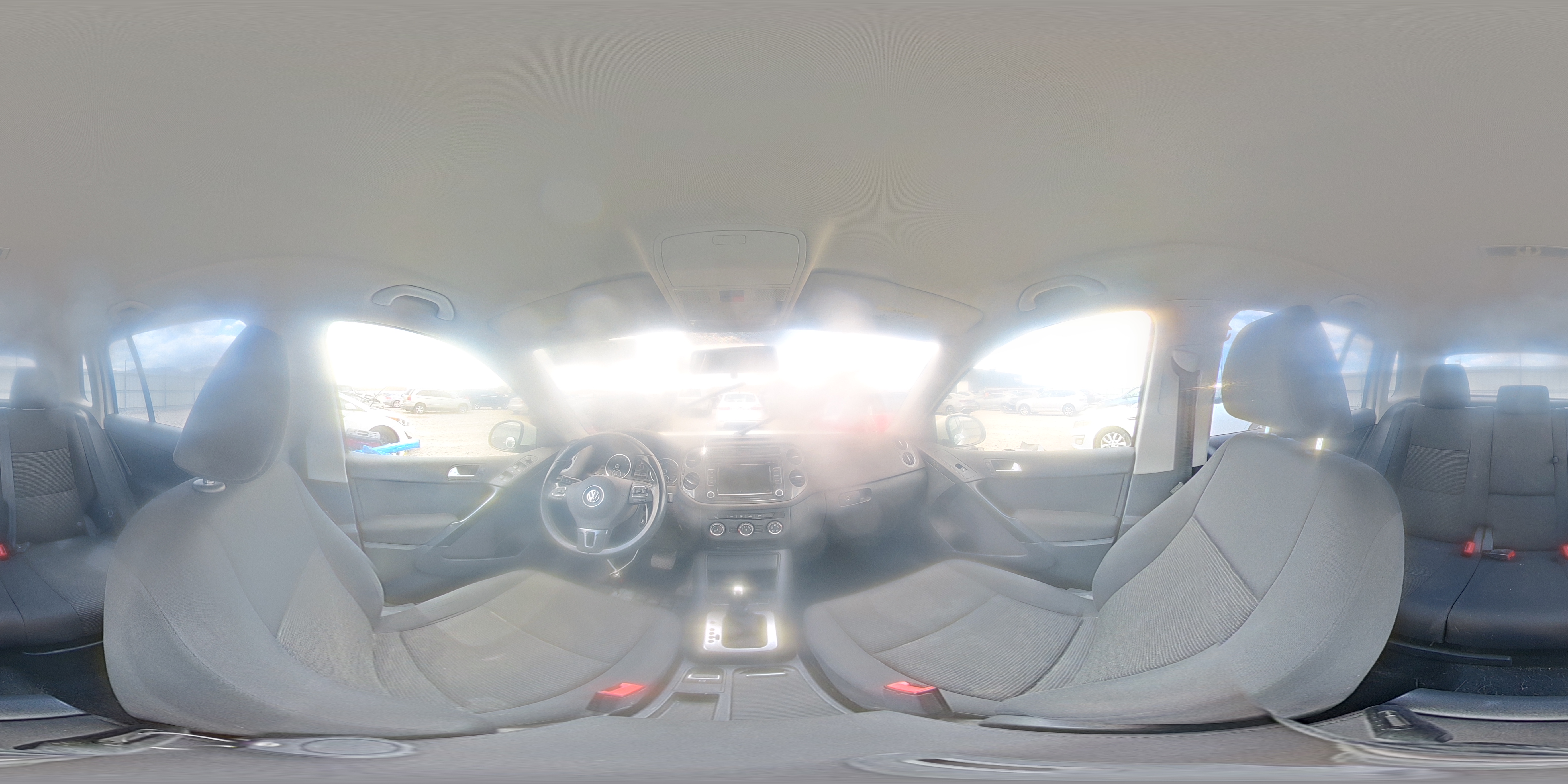 2015 Volkswagen Tiguan S White vin: WVGAV7AX1FW615605