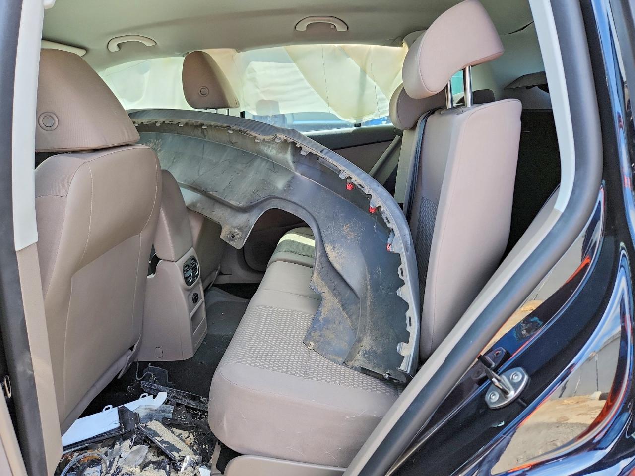 2010 Volkswagen Tiguan S Черный vin: WVGAV7AX2AW511469
