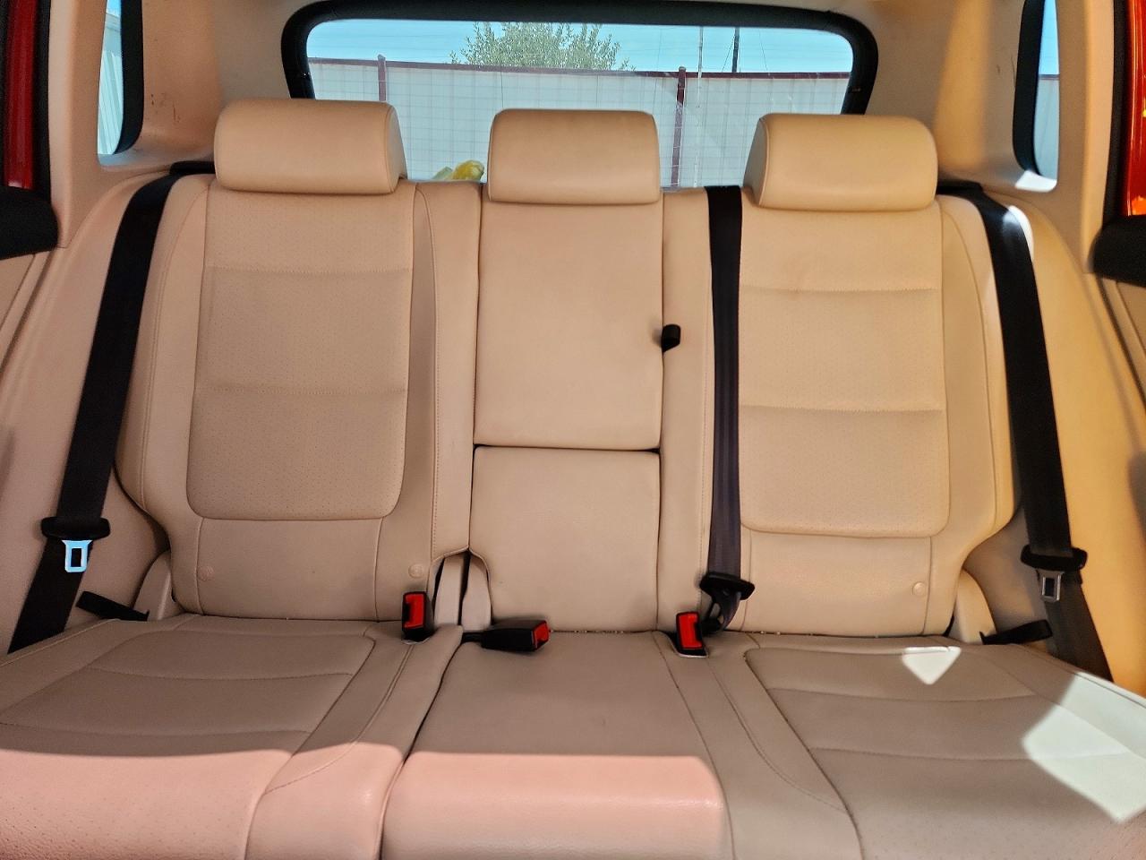 2011 Volkswagen Tiguan S Темно-бордовый vin: WVGAV7AX2BW000250