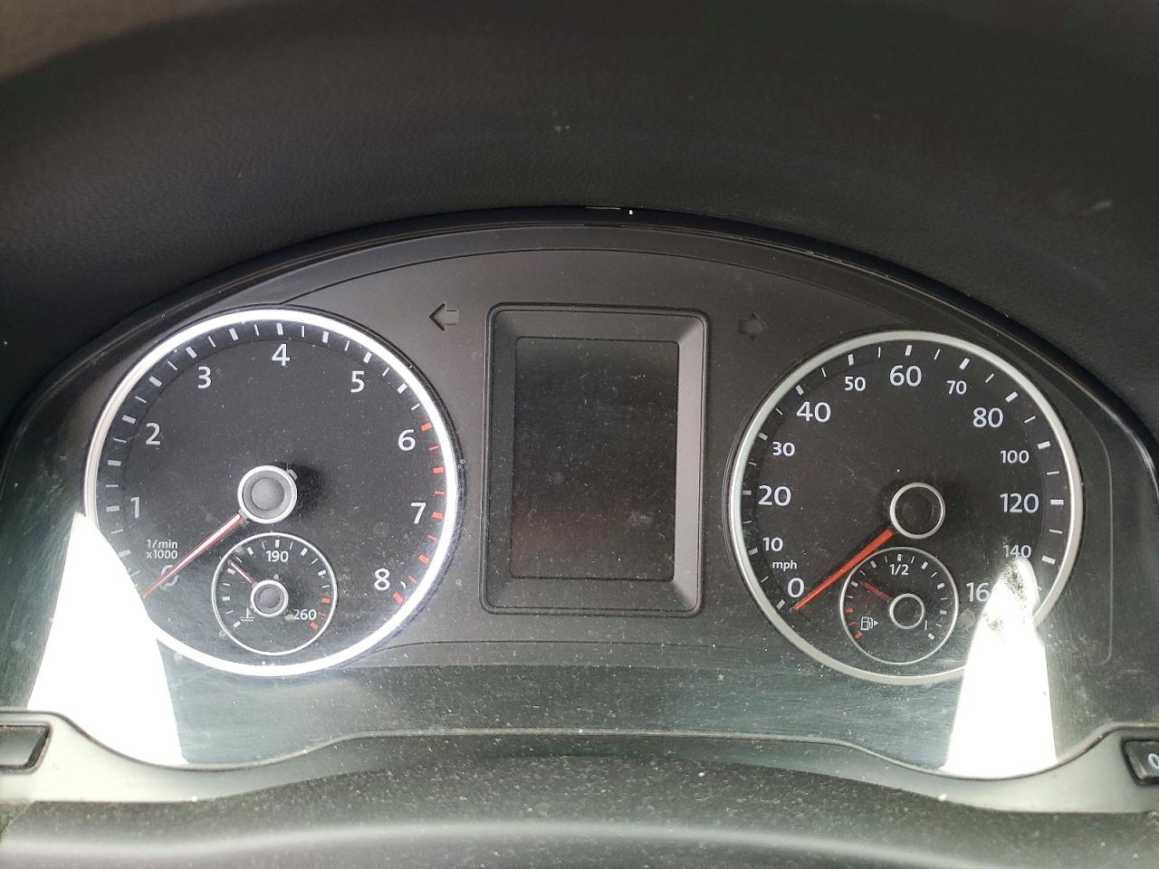 2011 Volkswagen Tiguan S Silver vin: WVGAV7AX2BW521503