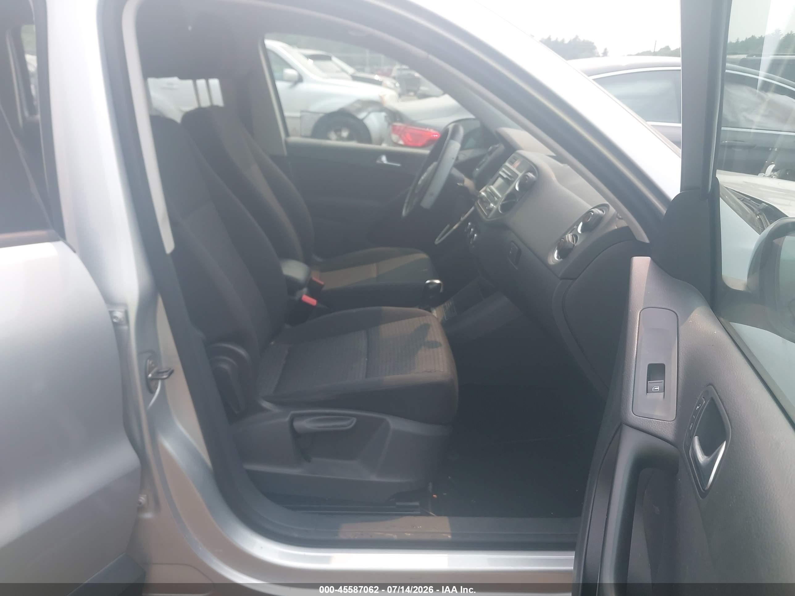2011 Volkswagen Tiguan S Gray vin: WVGAV7AX2BW527172