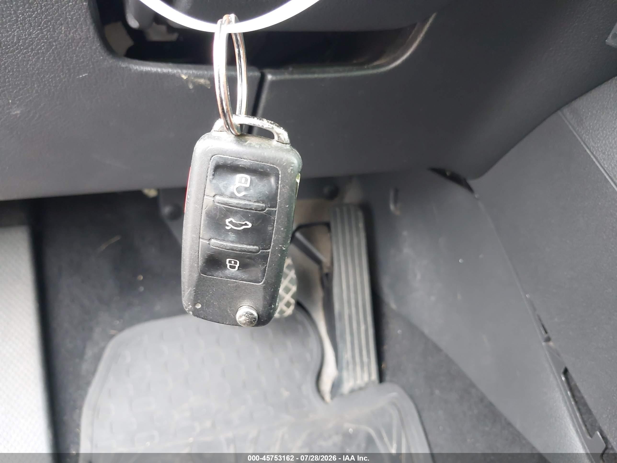2011 Volkswagen Tiguan Se Черный vin: WVGAV7AX2BW528516