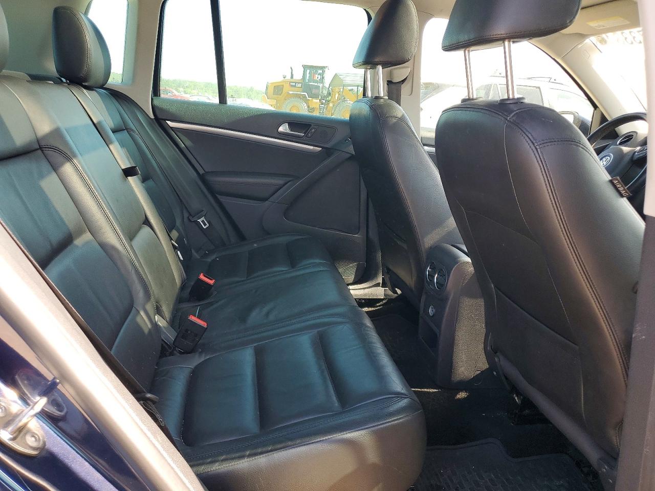 2012 Volkswagen Tiguan S Blue vin: WVGAV7AX2CW547908