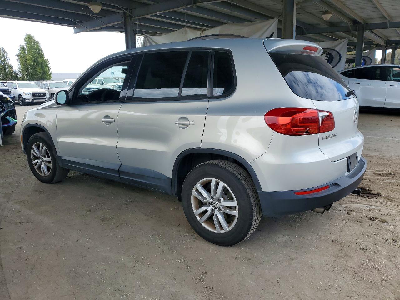 2012 Volkswagen Tiguan S Silver vin: WVGAV7AX2CW607976