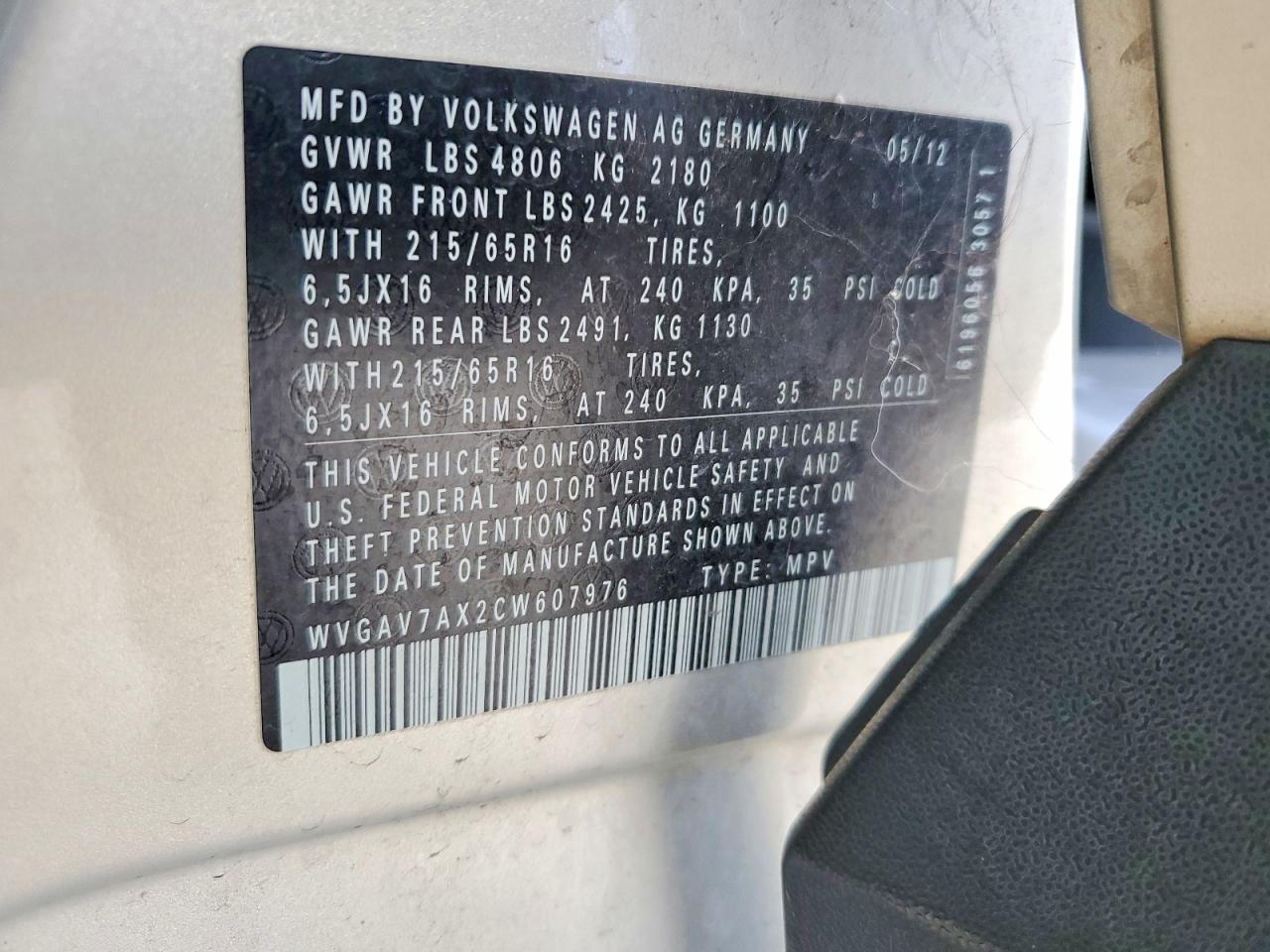 2012 Volkswagen Tiguan S Silver vin: WVGAV7AX2CW607976