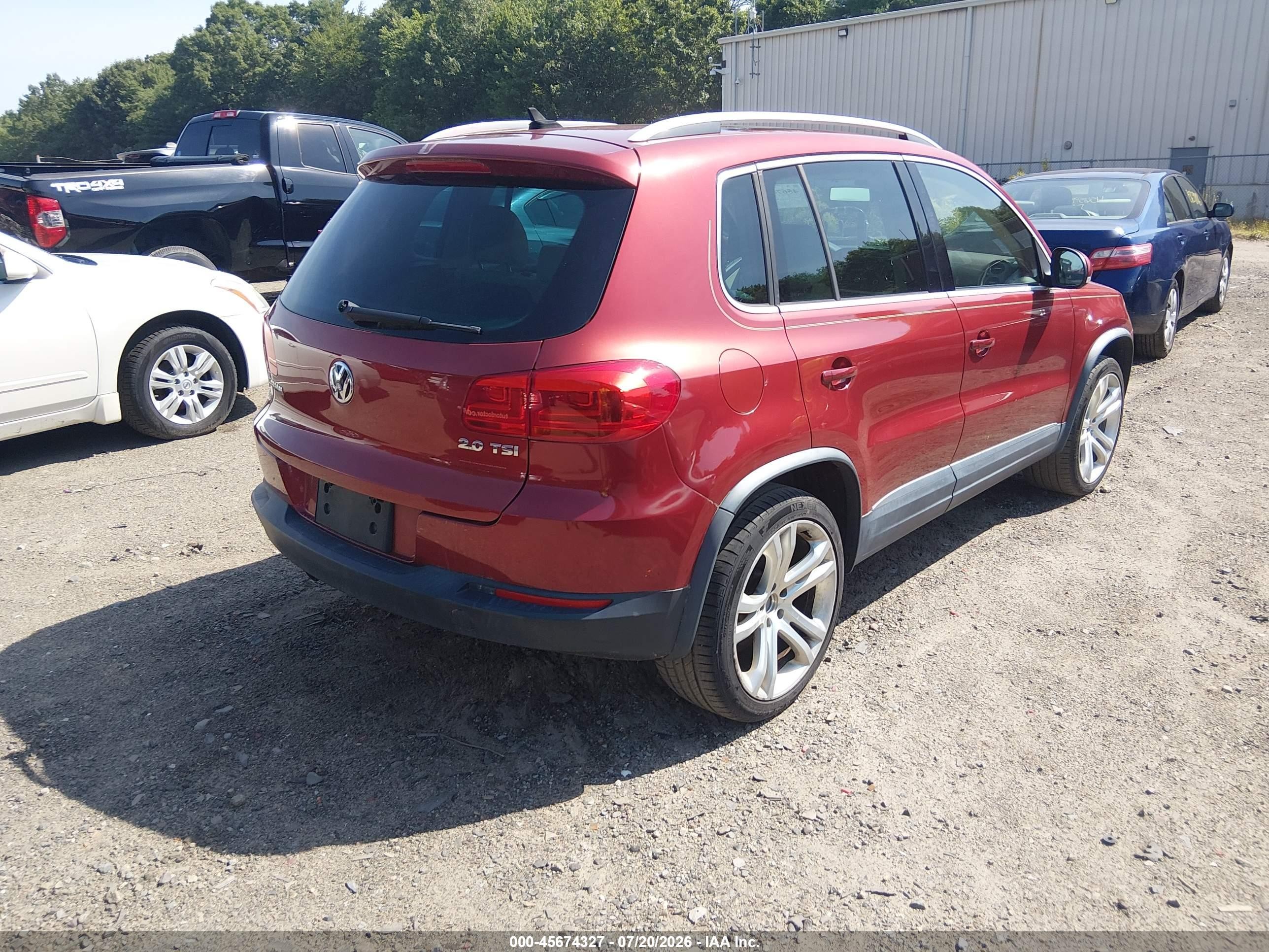 2013 Volkswagen Tiguan Sel Red vin: WVGAV7AX2DW029170