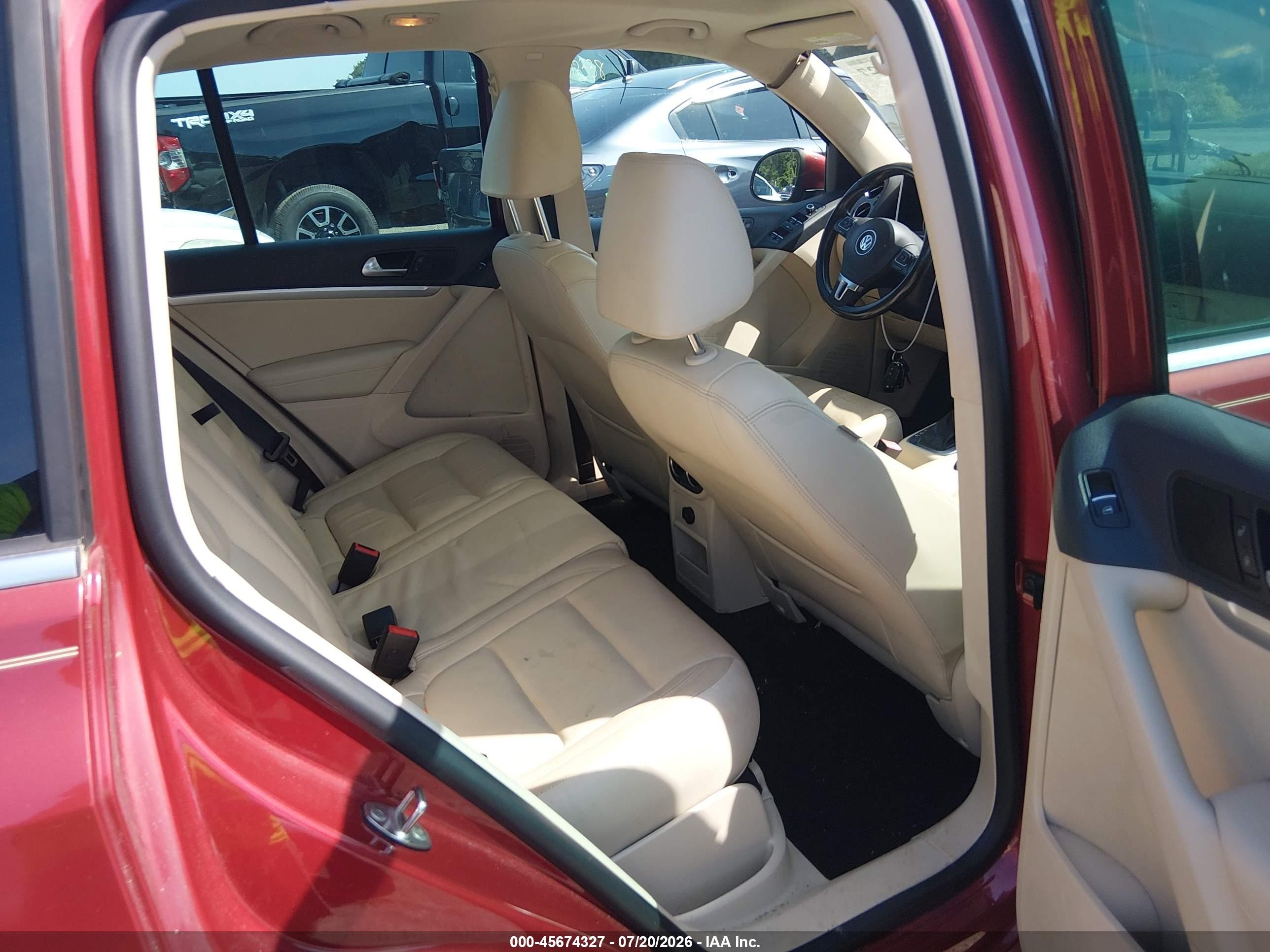 2013 Volkswagen Tiguan Sel Red vin: WVGAV7AX2DW029170
